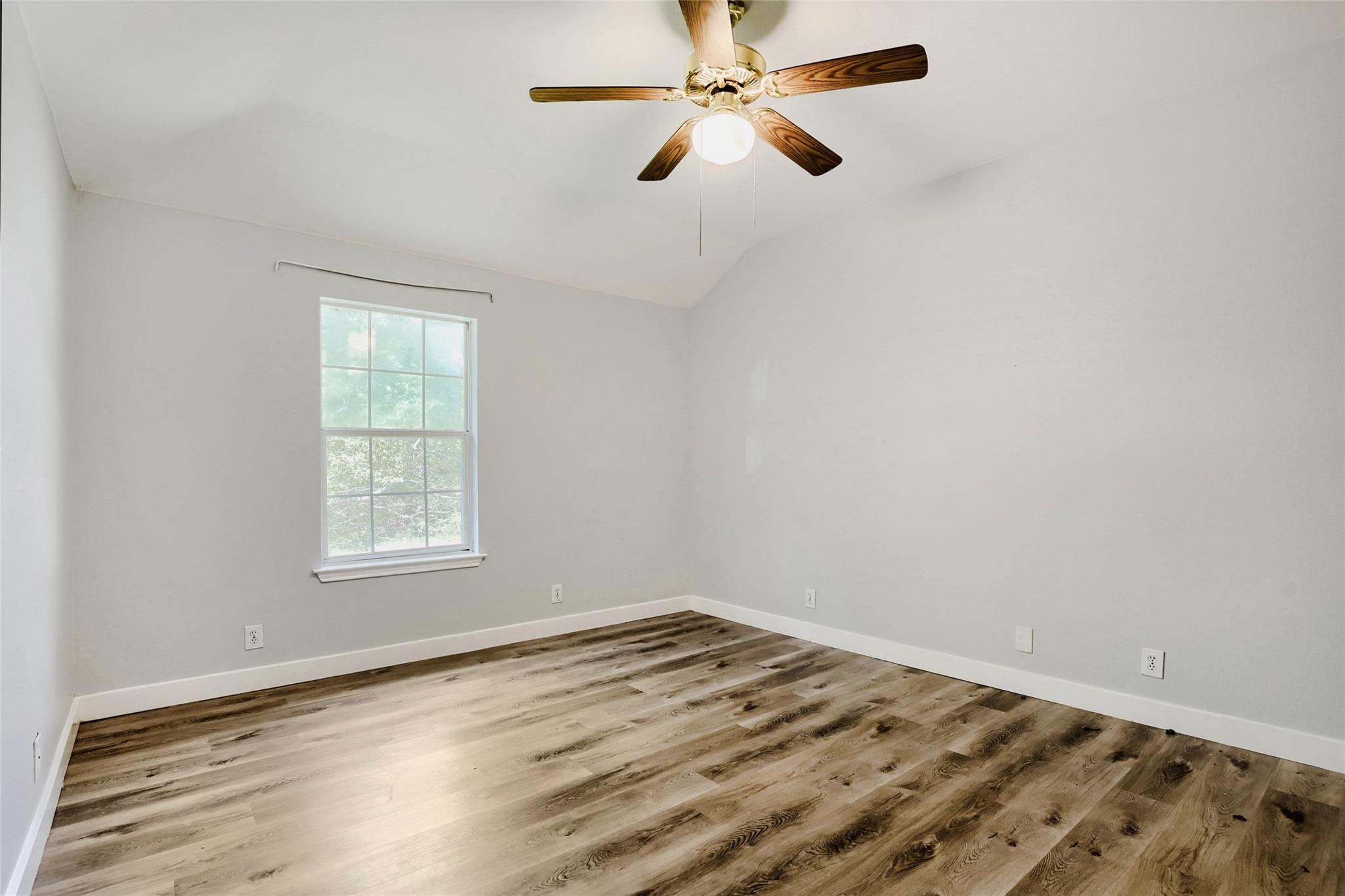 119  High Point Blvd, photo 12
