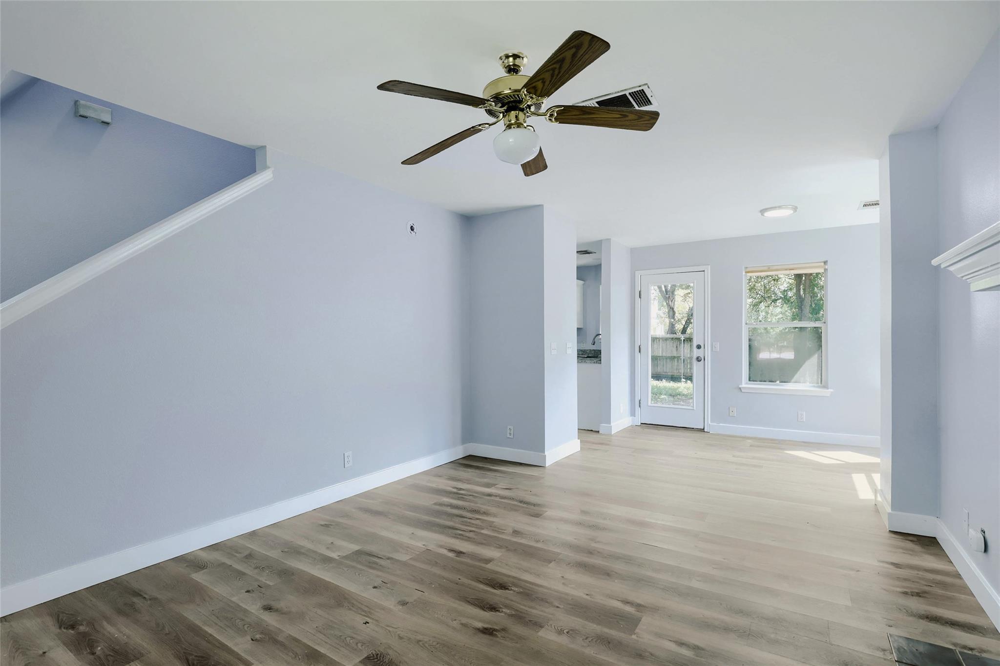 119  High Point Blvd, photo 9