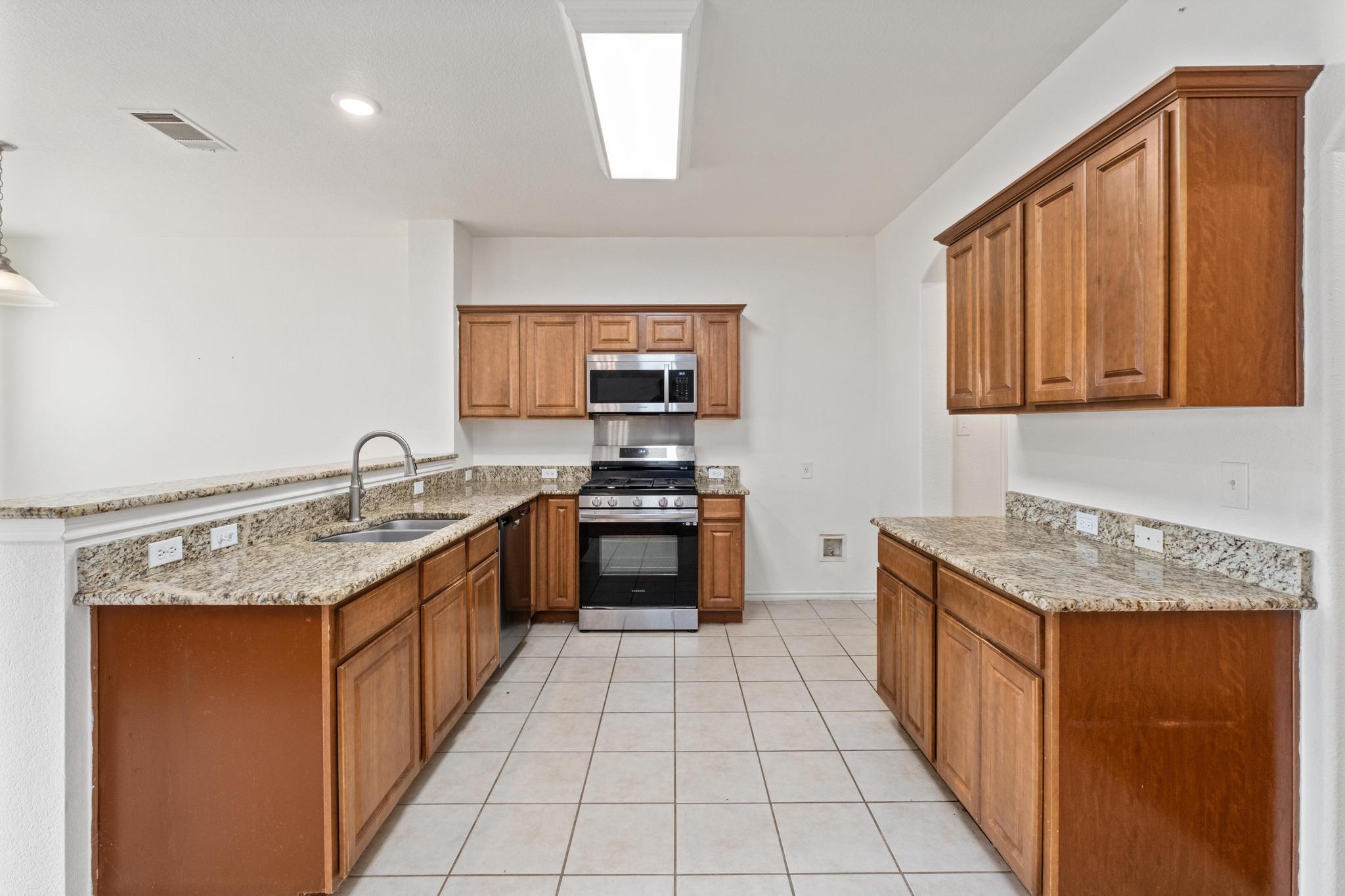 2402  Caprock Pl, photo 6