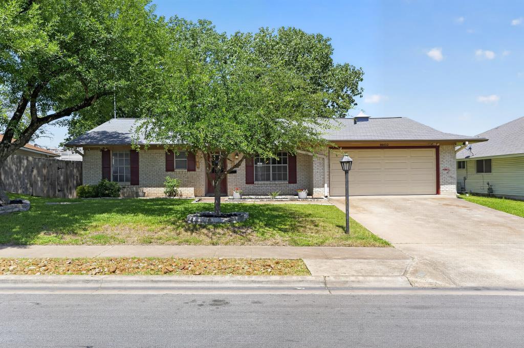 8602  Colonial Dr, photo 2