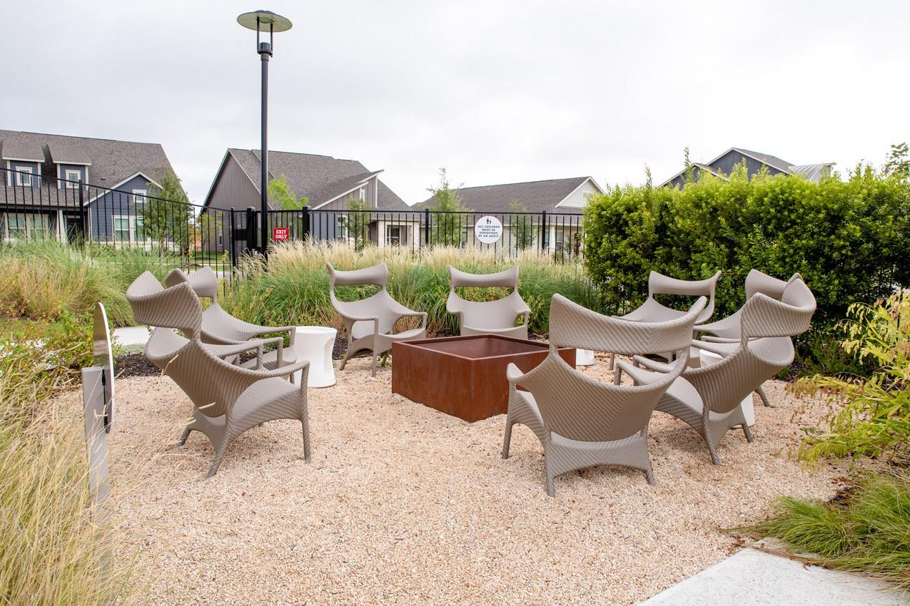 6313 Comanche Moon Trl photo 9
