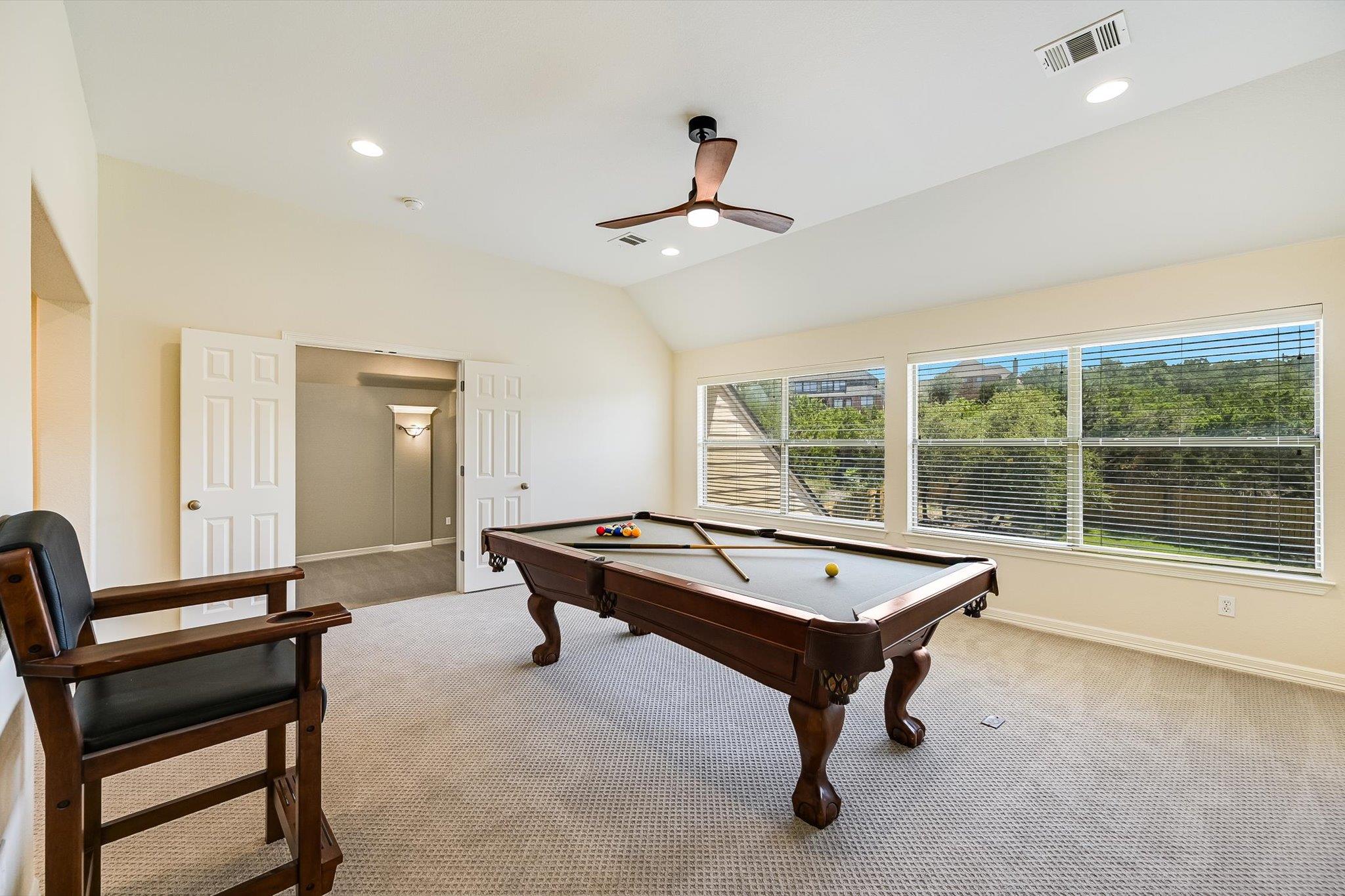 560  Aspen Dr, photo 4