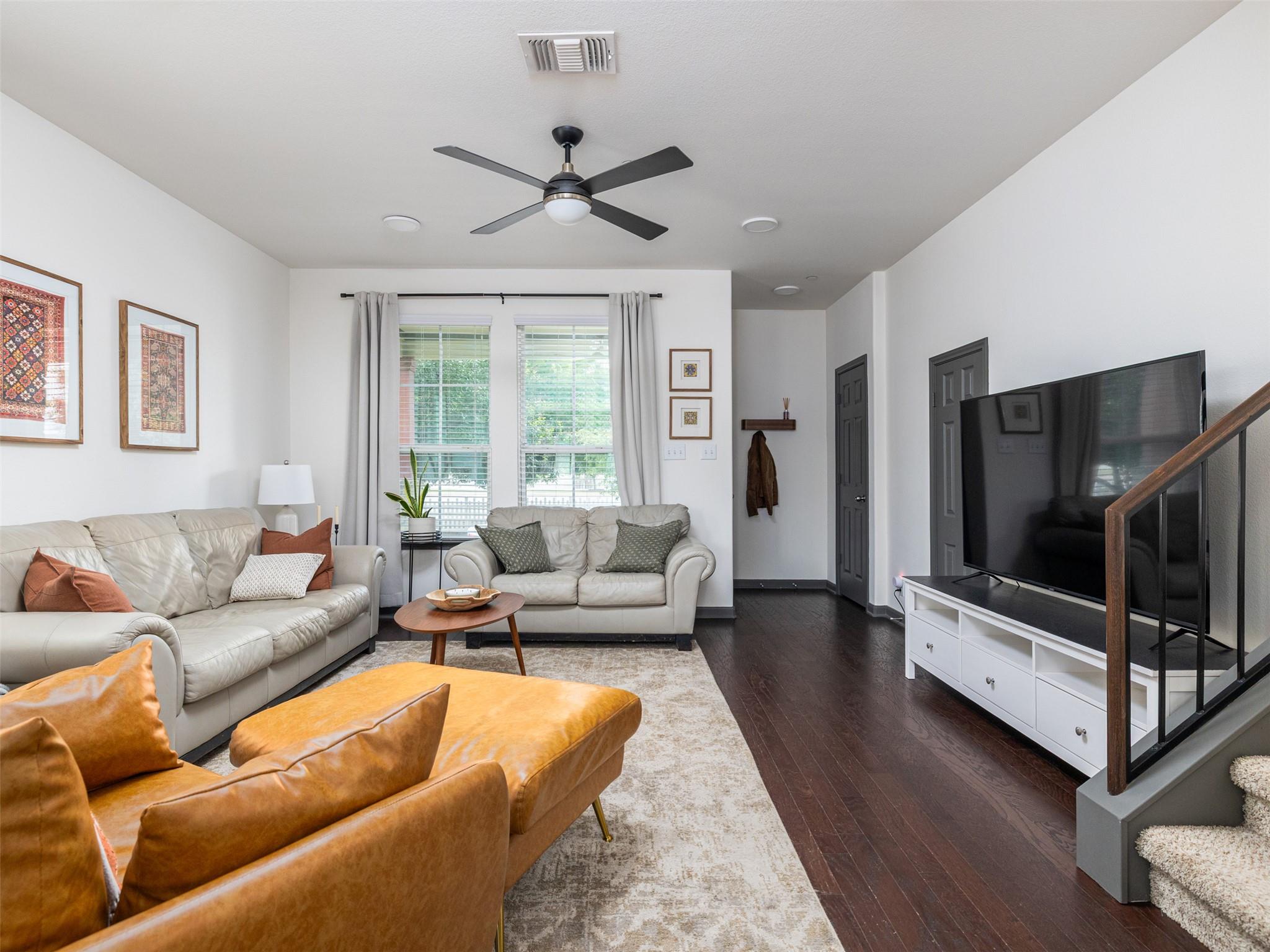 532  Lookout Tree Ln, photo 9