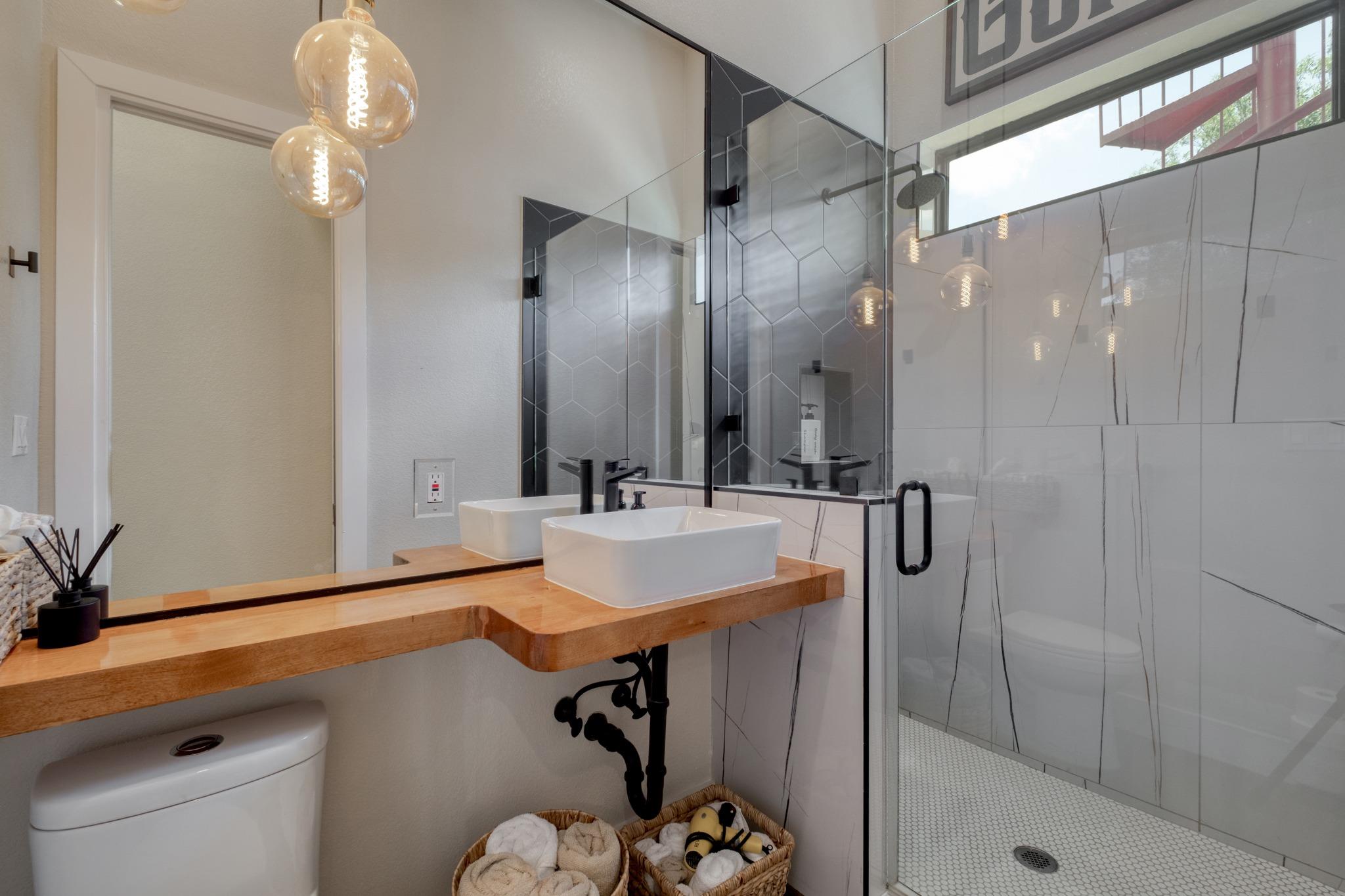 1904 E 16th St  #2, photo 9