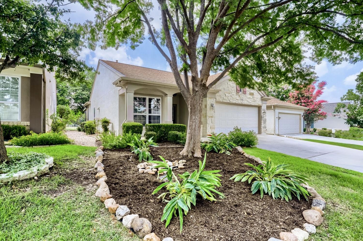 310  Crockett Loop, photo 2