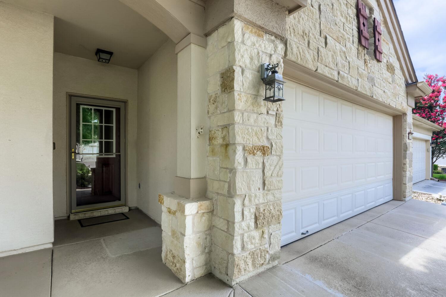 310  Crockett Loop, photo 4
