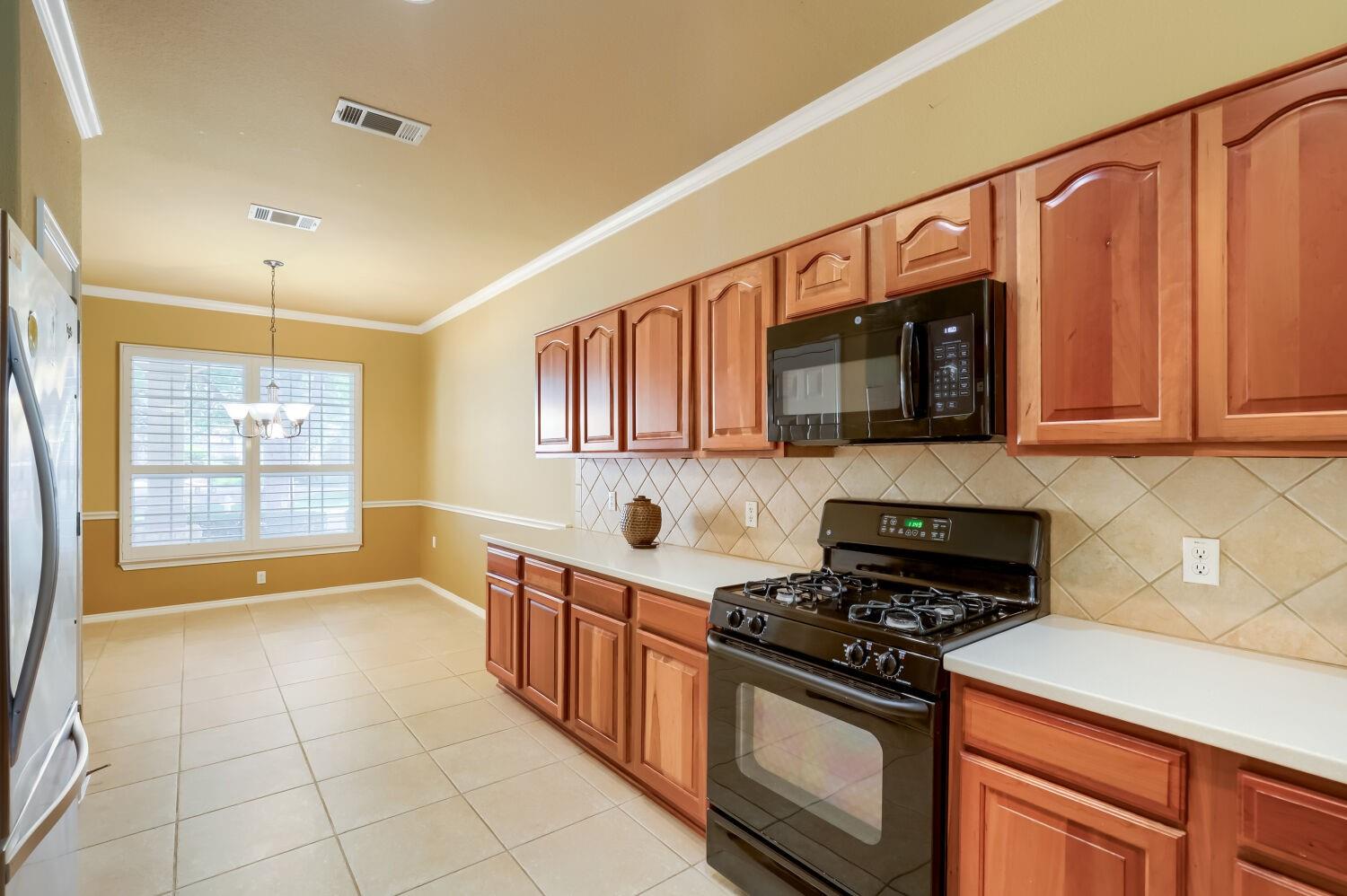 310  Crockett Loop, photo 6
