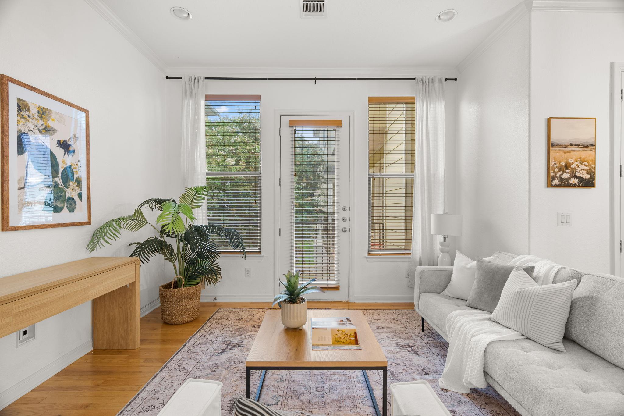 1115  Kinney Ave  #9, photo 6