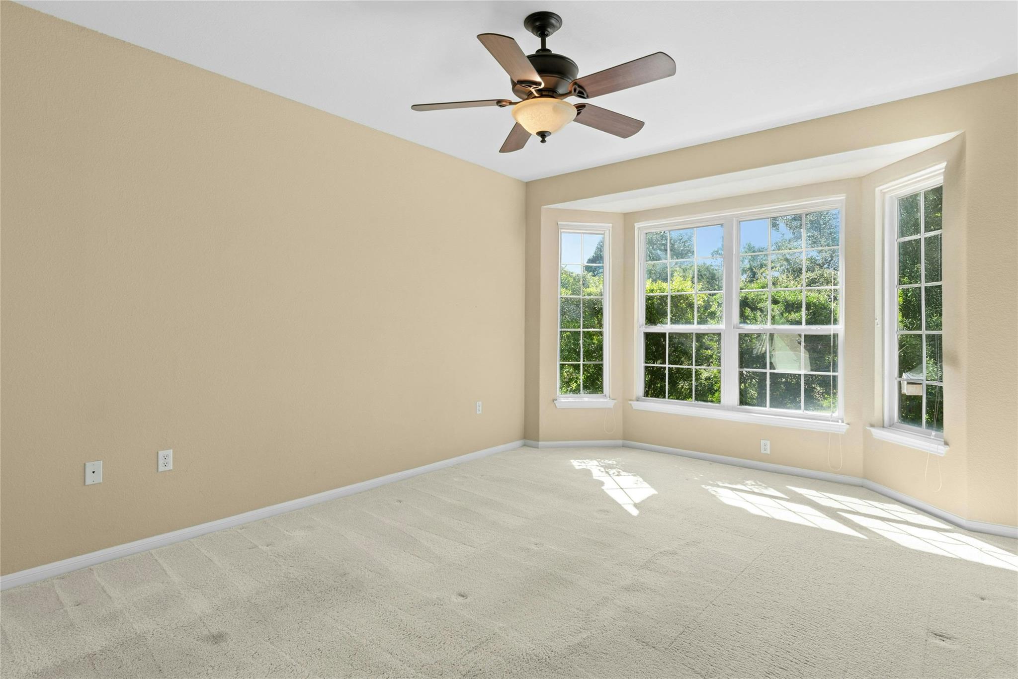 327  Yukon Ter, photo 12