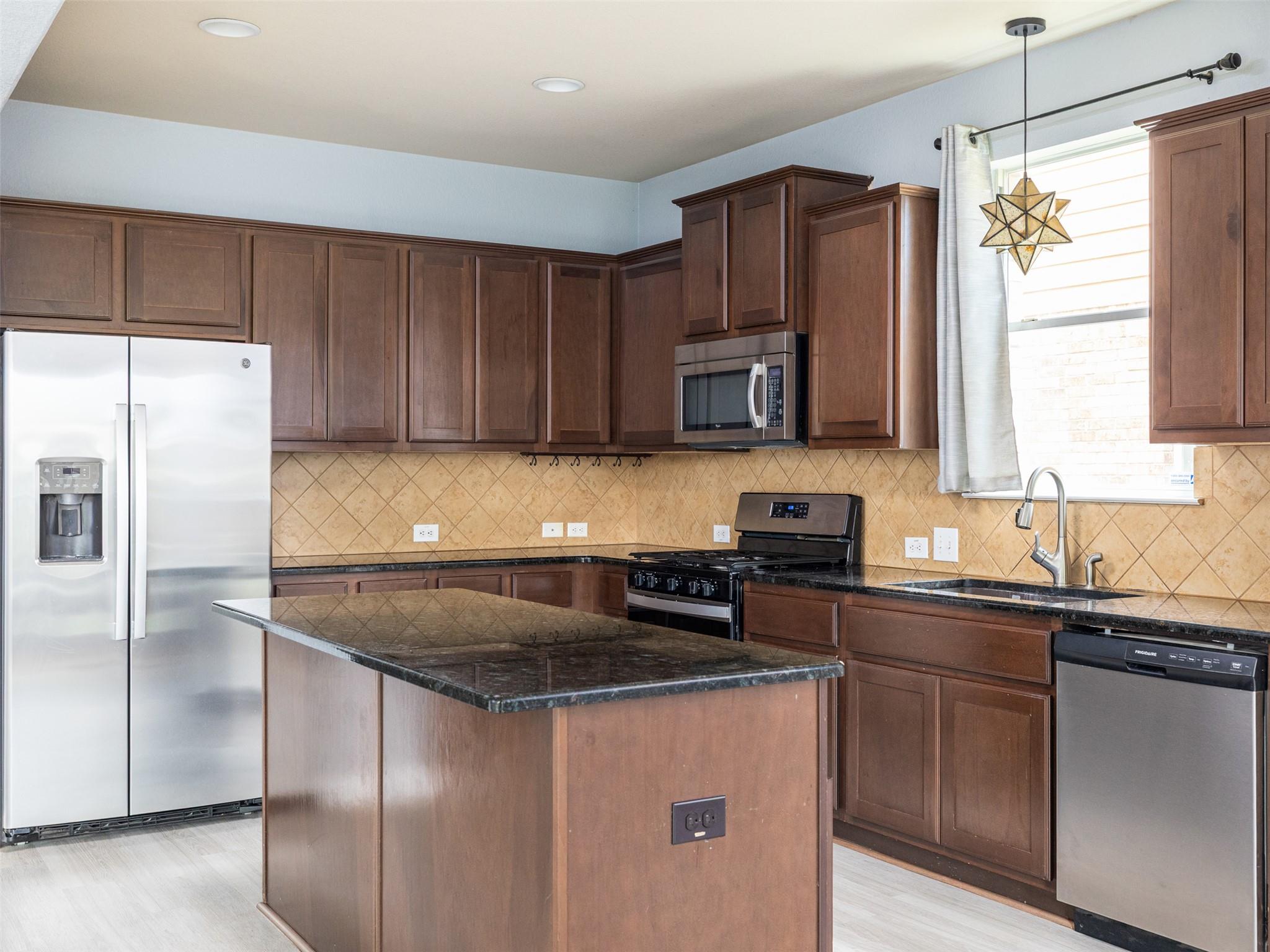 289  Serene Hollow Ln, photo 5