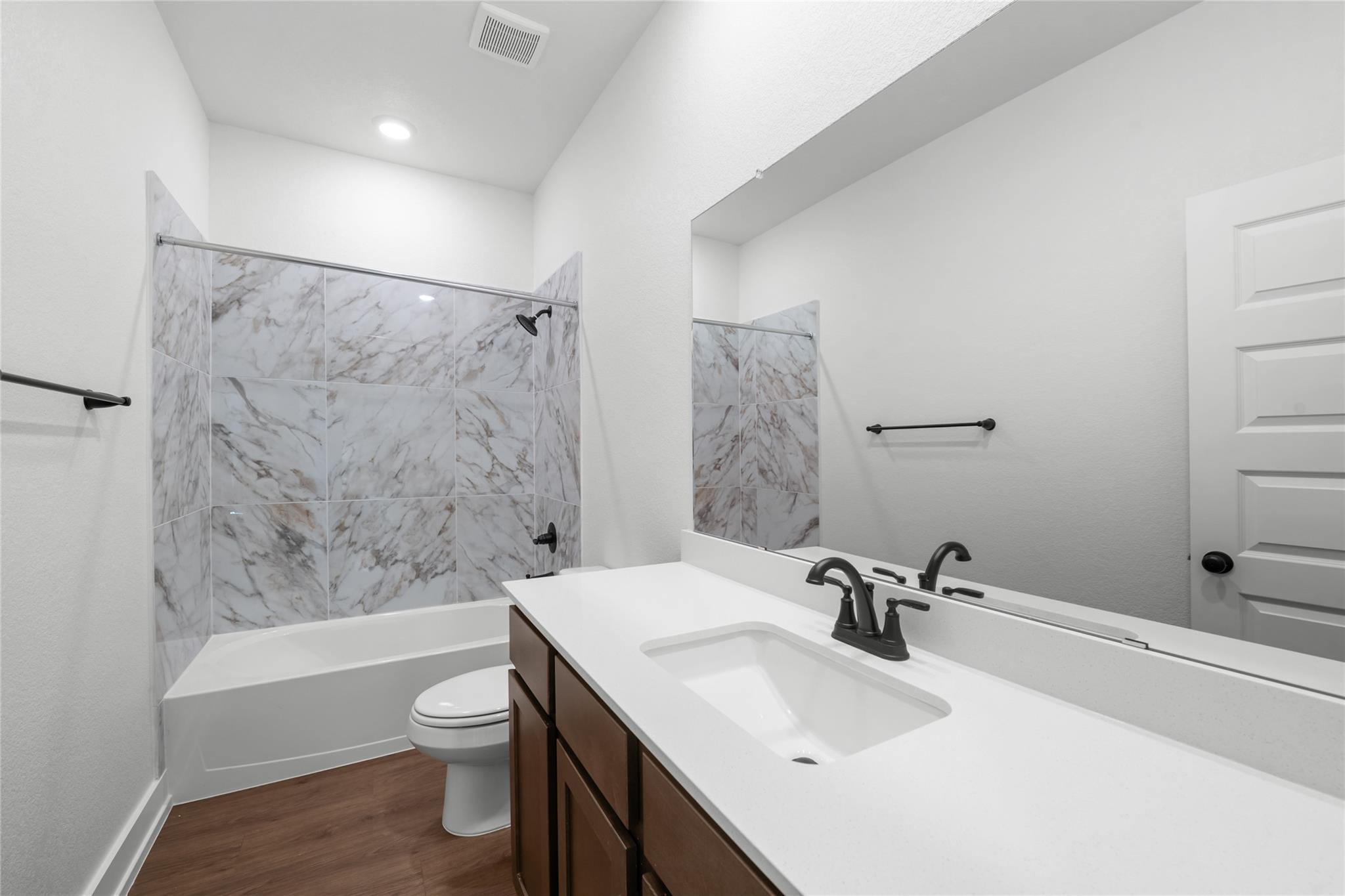 560  Gus Loop, photo 10