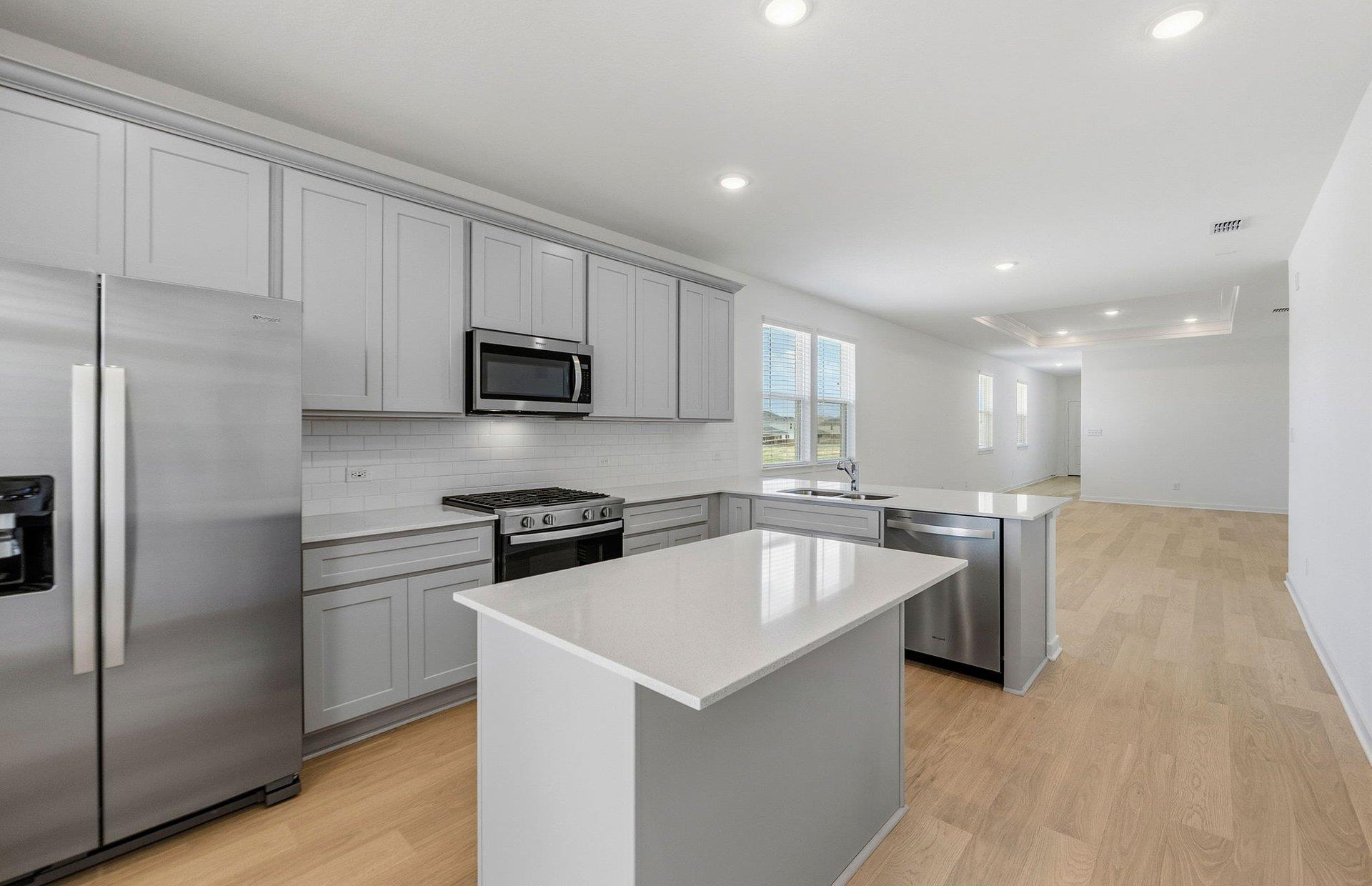 110  Golden Bell Way, photo 3