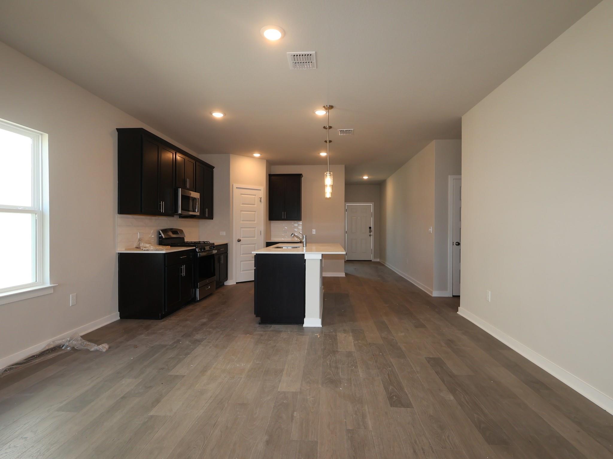 4620  Lava Island Dr, photo 3