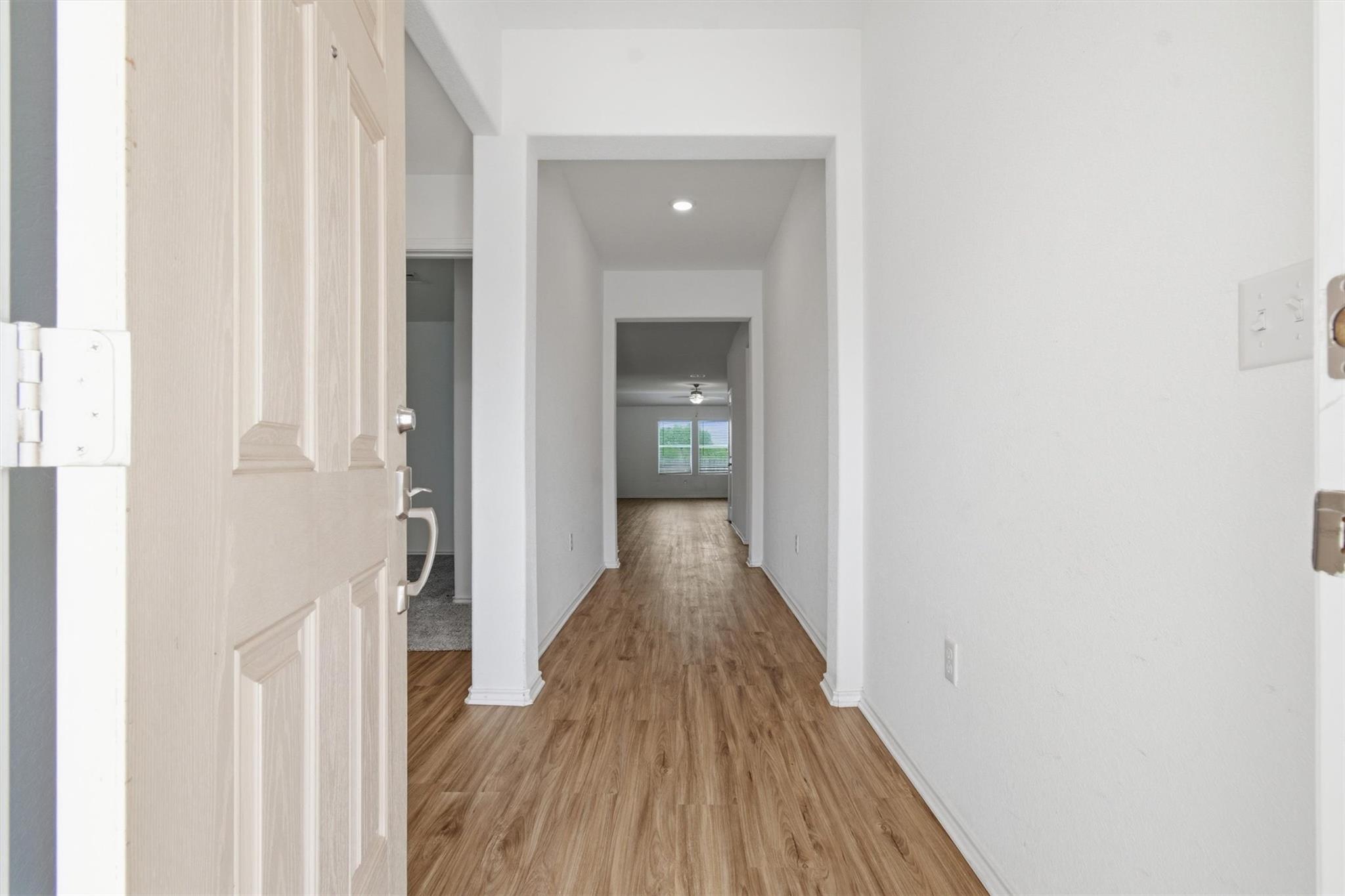 10525  Steinbeck Dr, photo 2