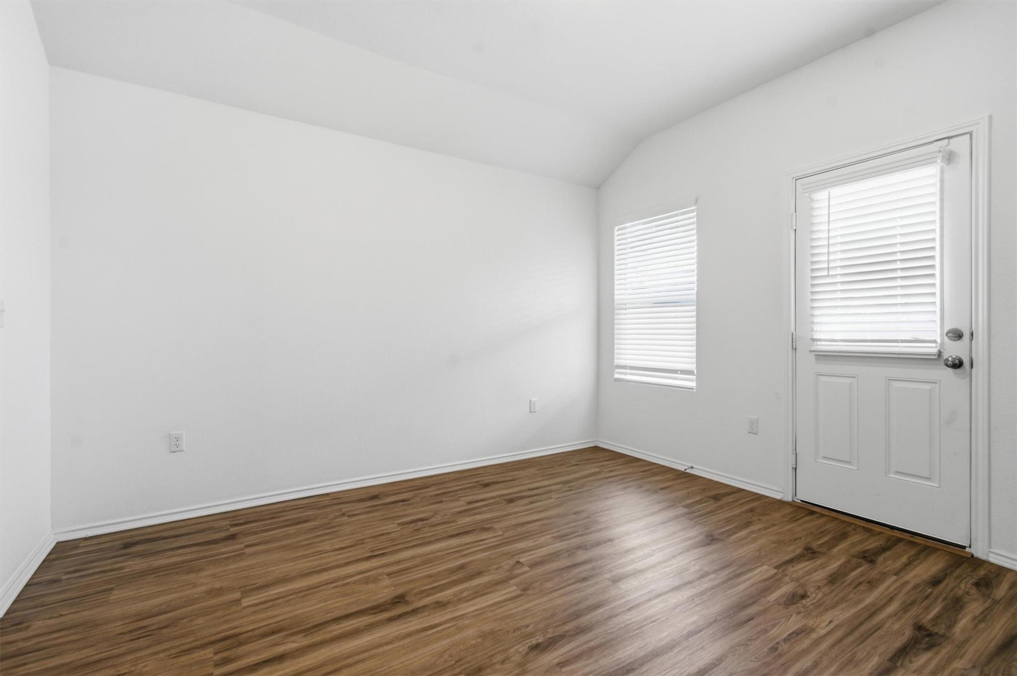 10525  Steinbeck Dr, photo 7