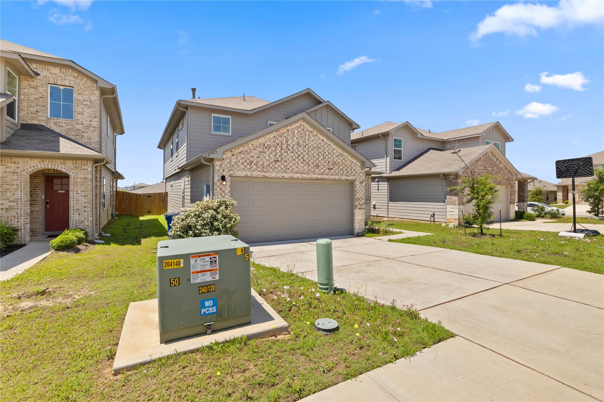 2905  Maryanne Ln, photo 3