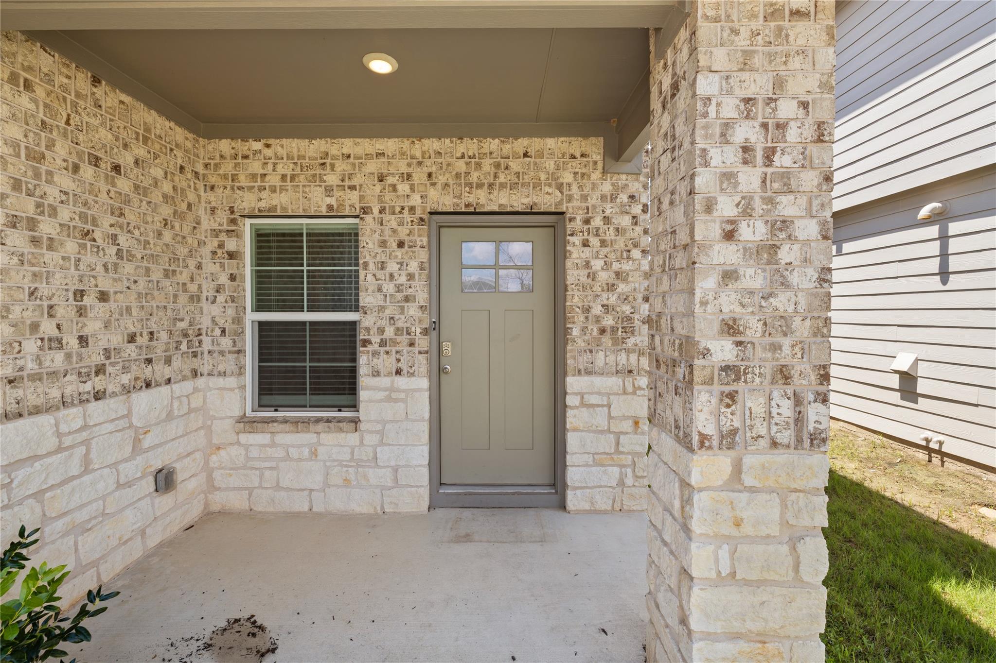 2905  Maryanne Ln, photo 4