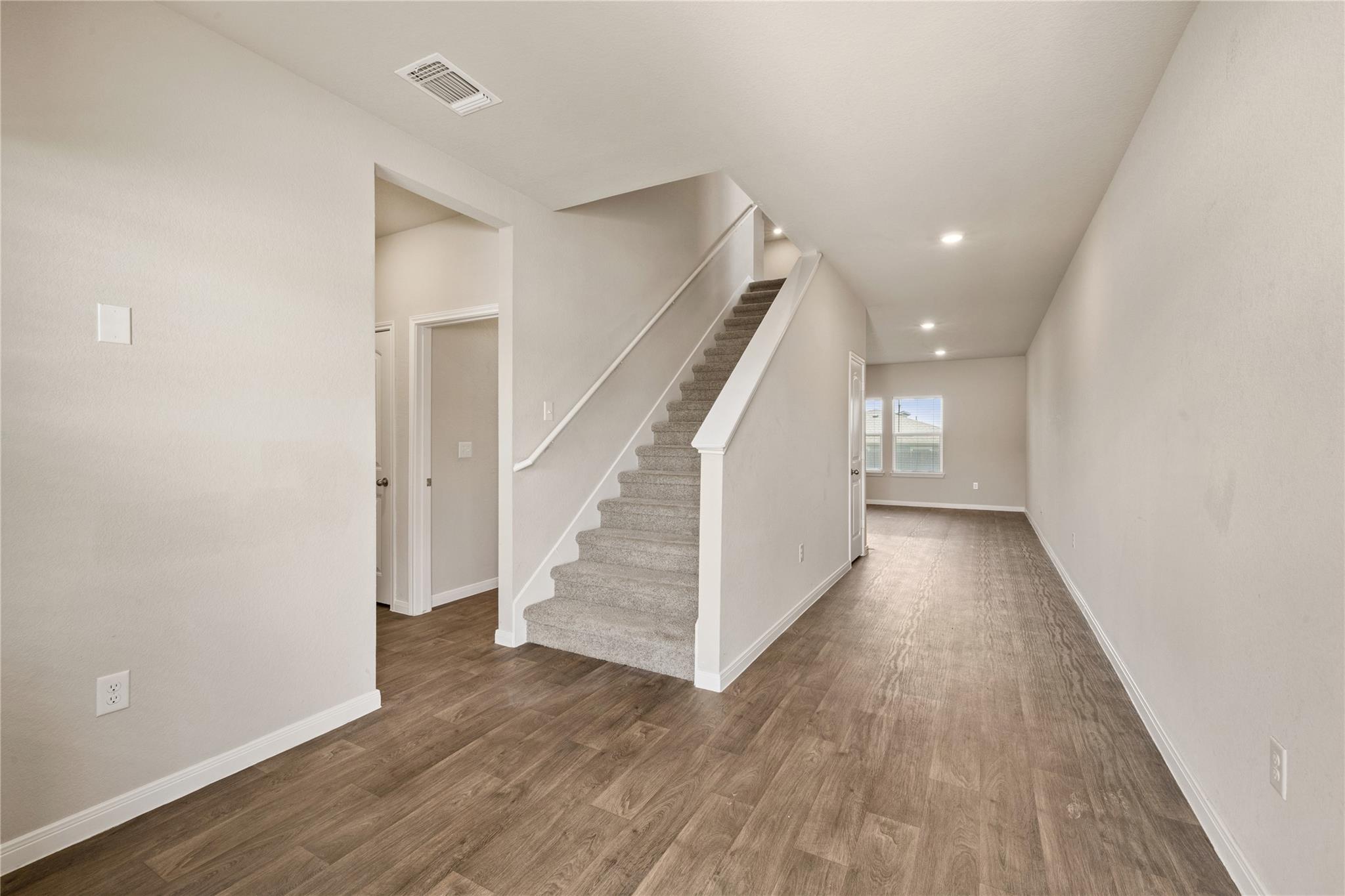 2905  Maryanne Ln, photo 5