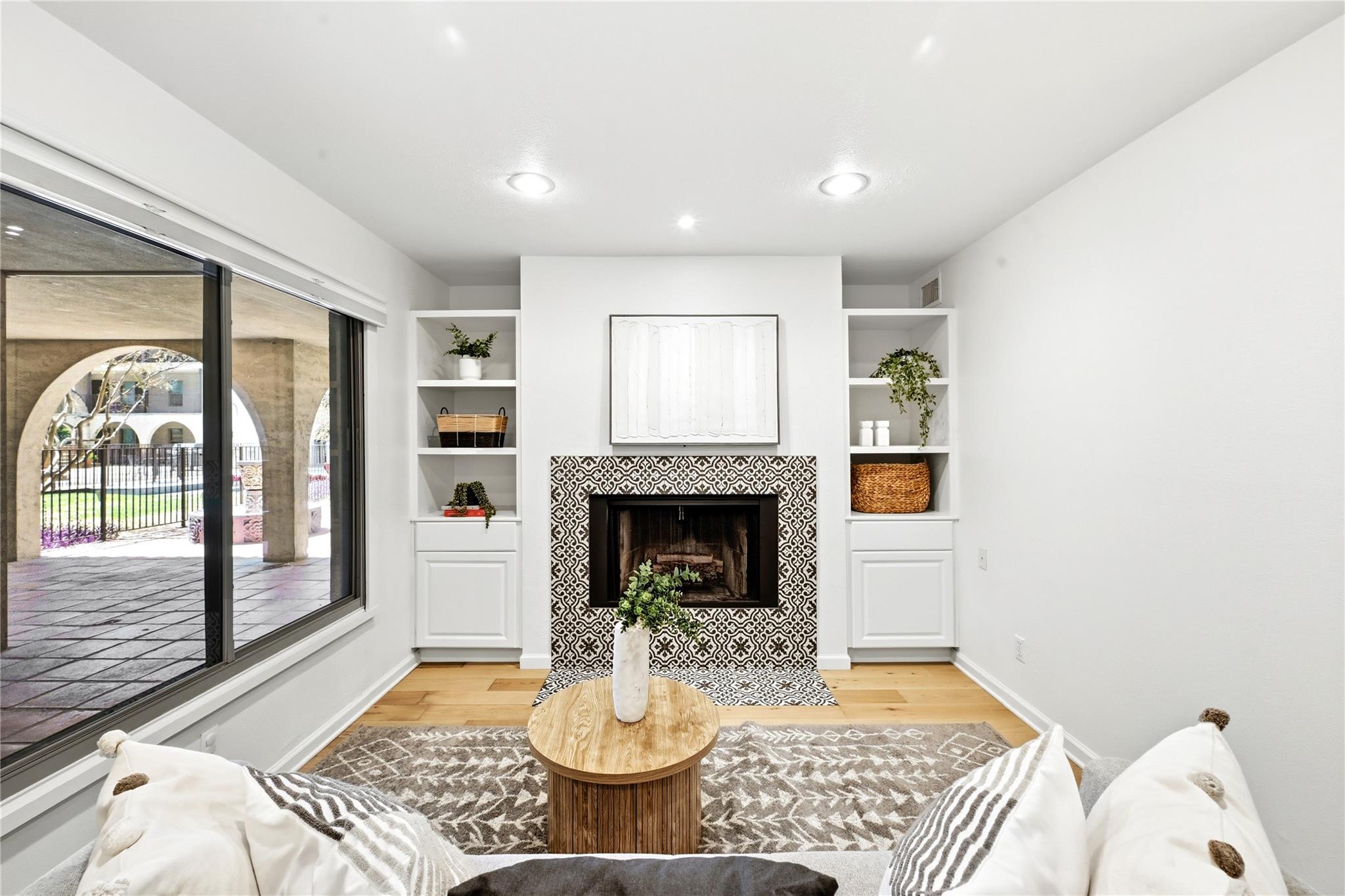 505 W 7th St  #113, photo 3