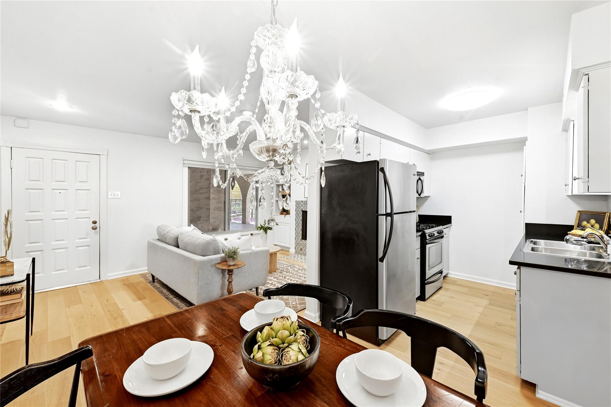 505 W 7th St  #113, photo 5