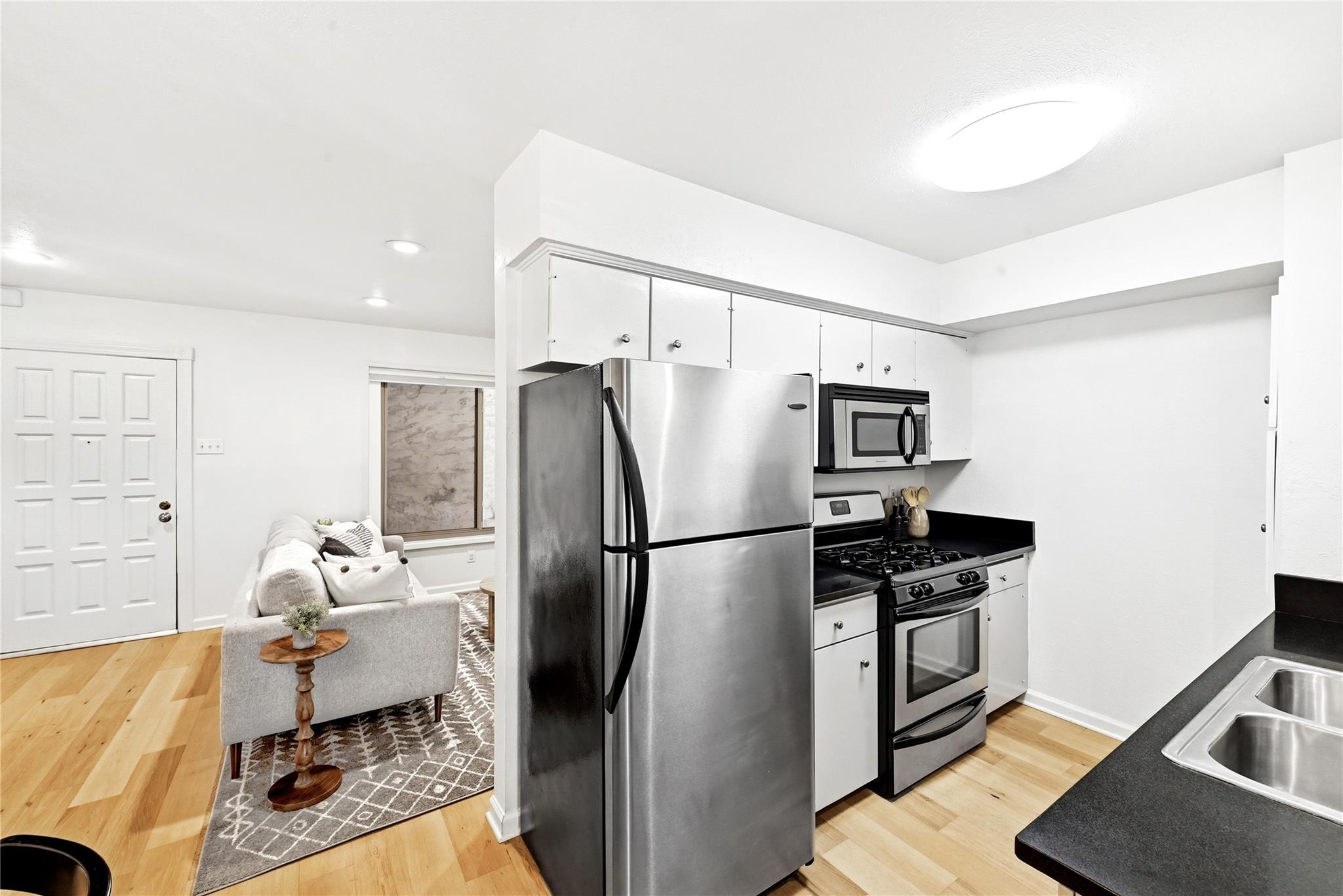 505 W 7th St  #113, photo 6