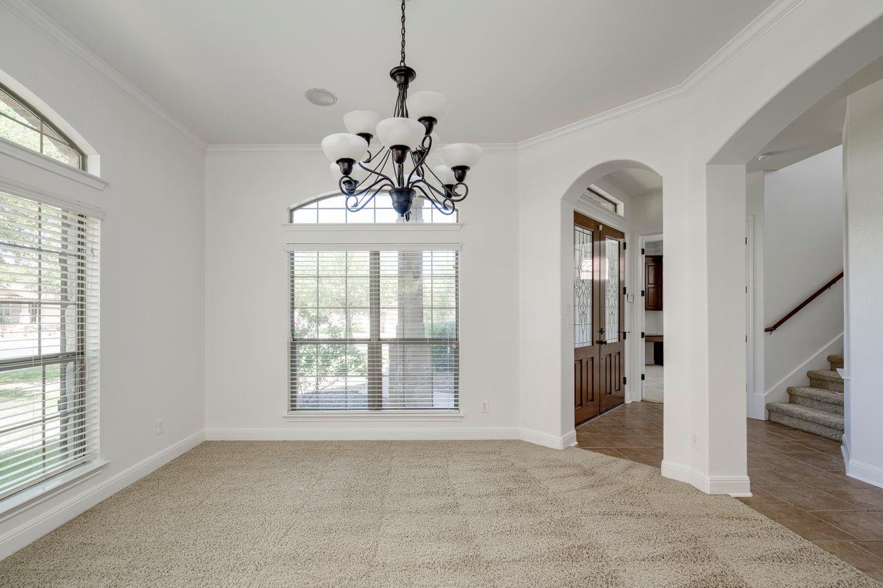15633  INTERLACHEN Dr, photo 5