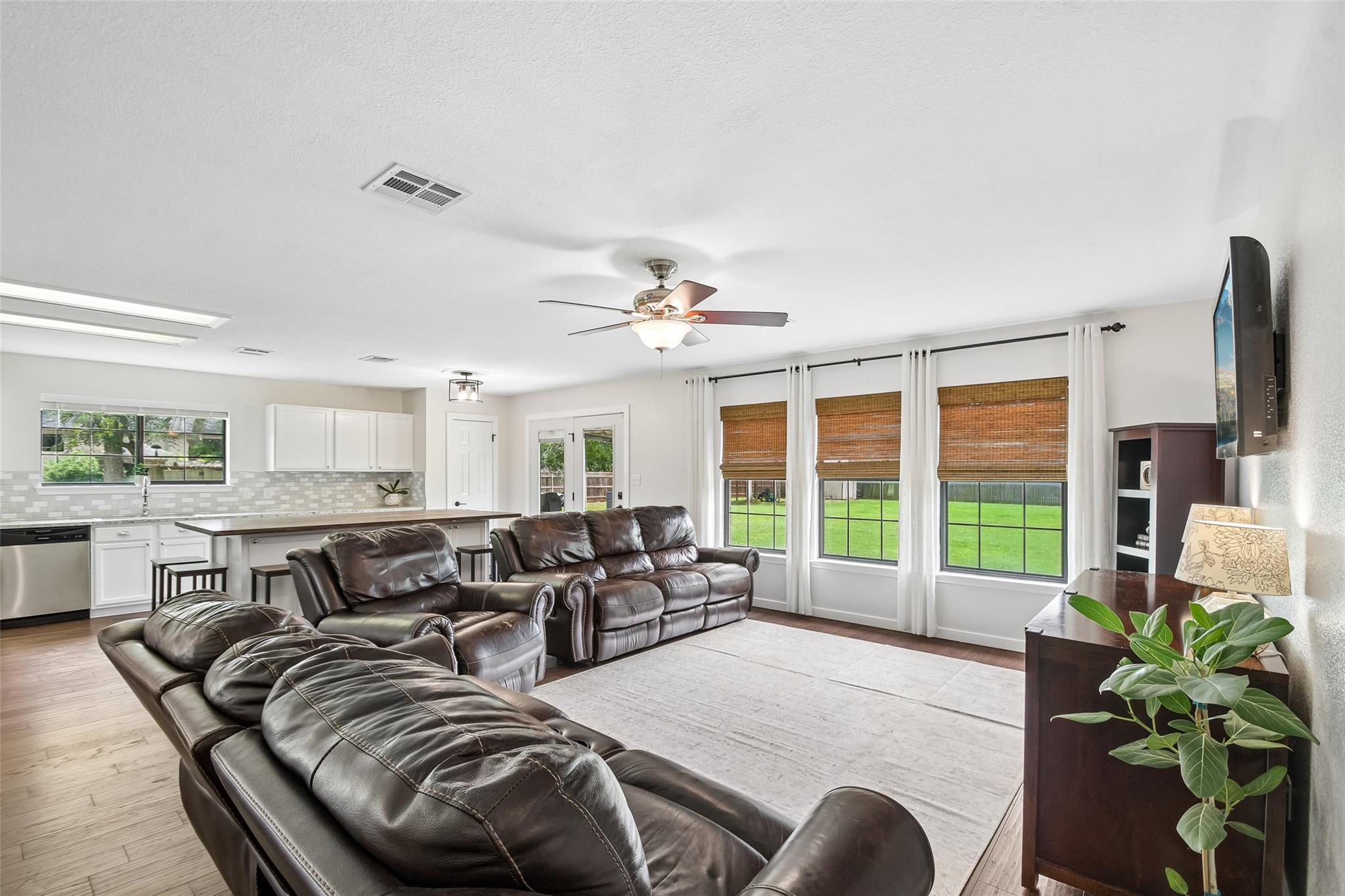 485  Bella Vista Cir, photo 12