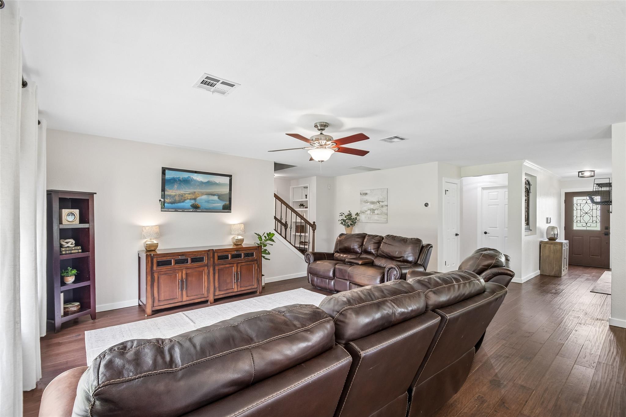 485  Bella Vista Cir, photo 5