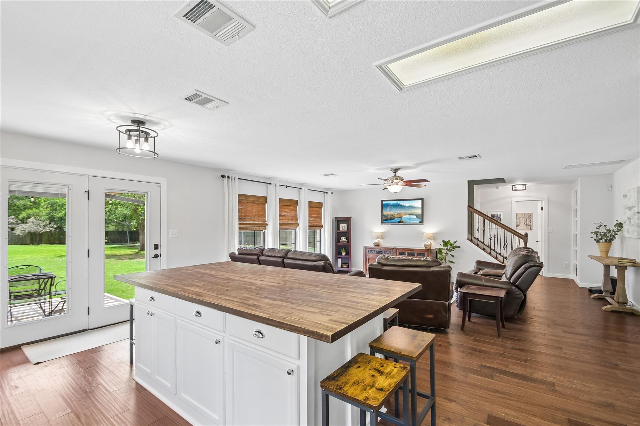 485  Bella Vista Cir, photo 10