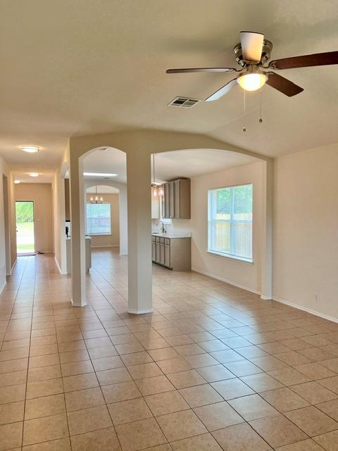 1005 W South St, photo 12