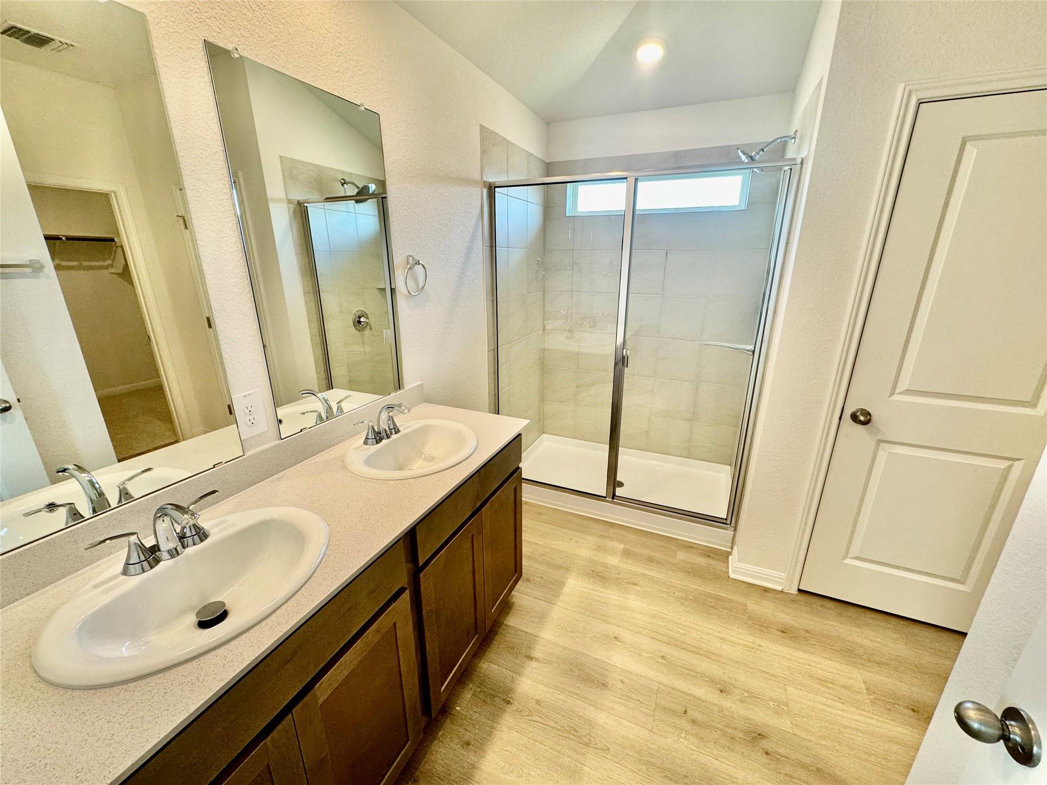 231  Red Tail Hawk Ln, photo 4