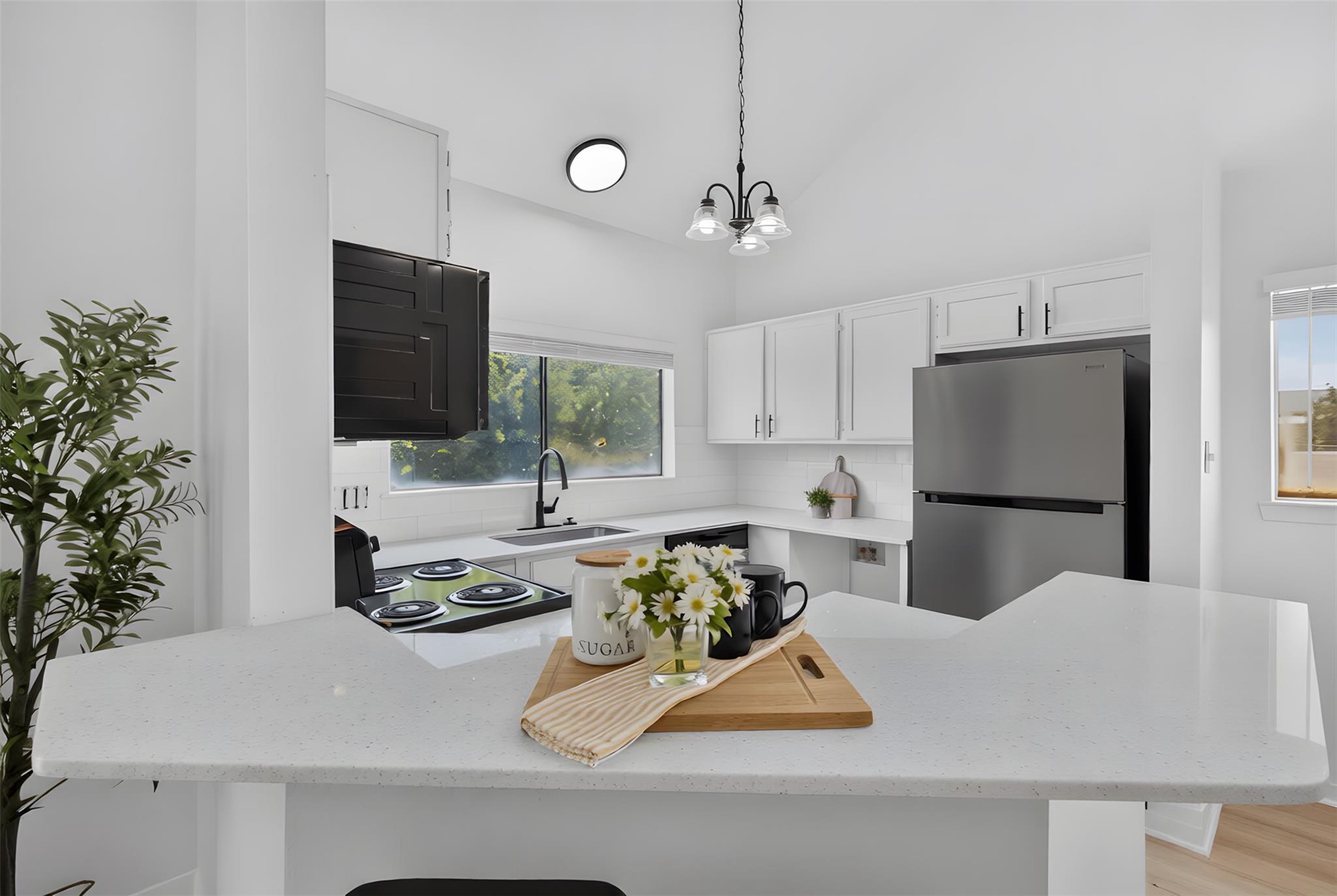 923 E 41st St  #201, photo 10