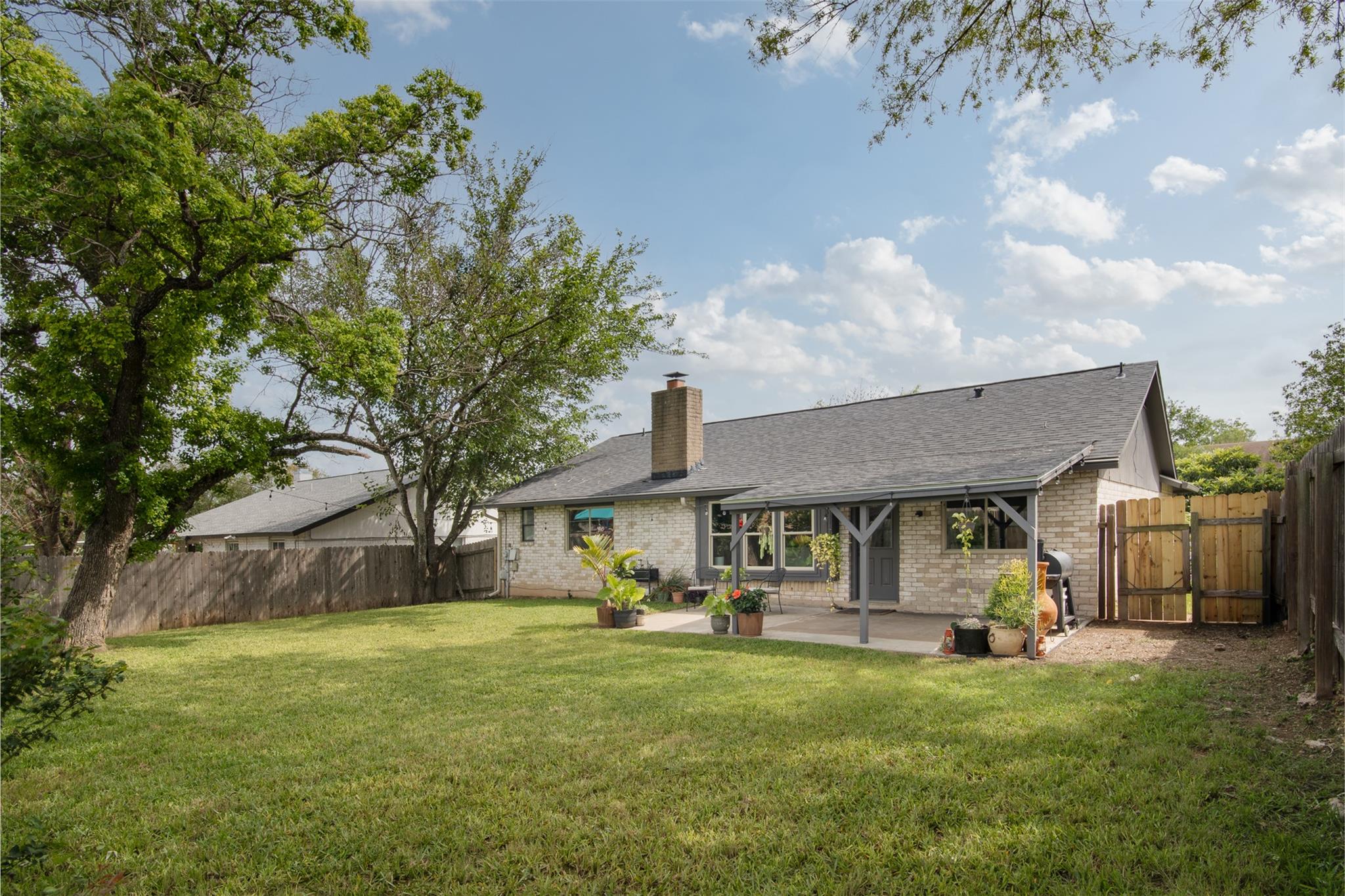 304  Skyloop Dr, photo 5