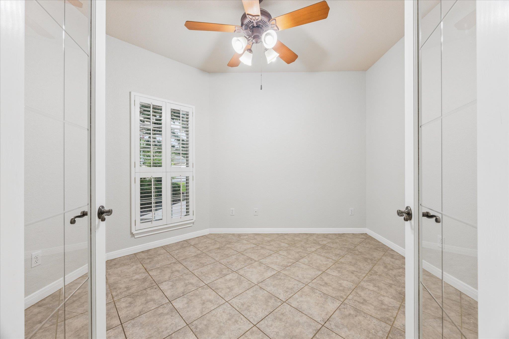 300  Brazos Dr, photo 6