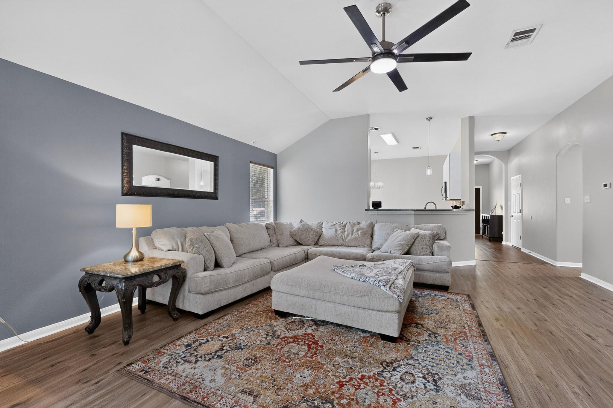 531  Goldenrod St, photo 6