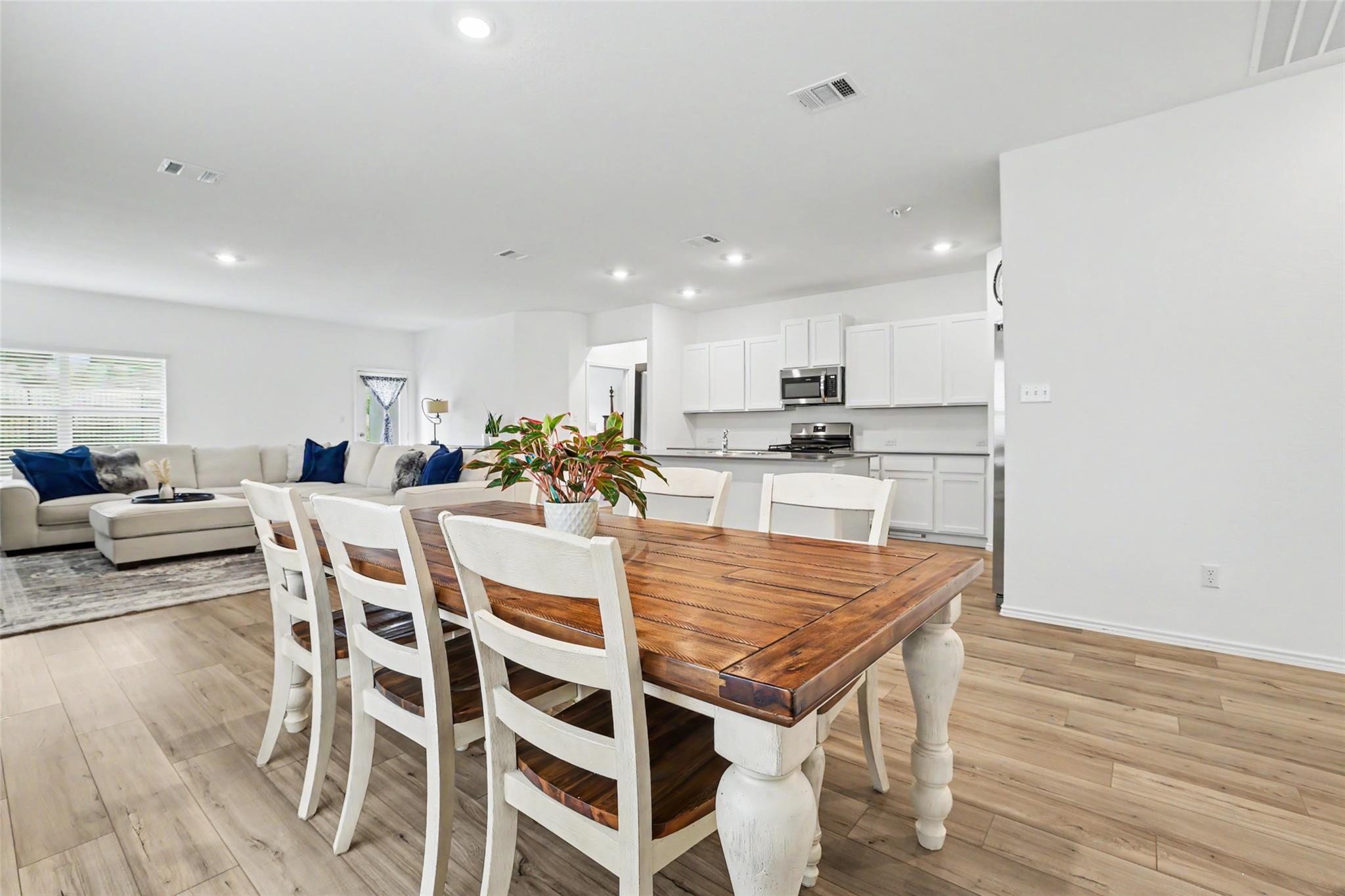 2333  Four Waters Loop, photo 7