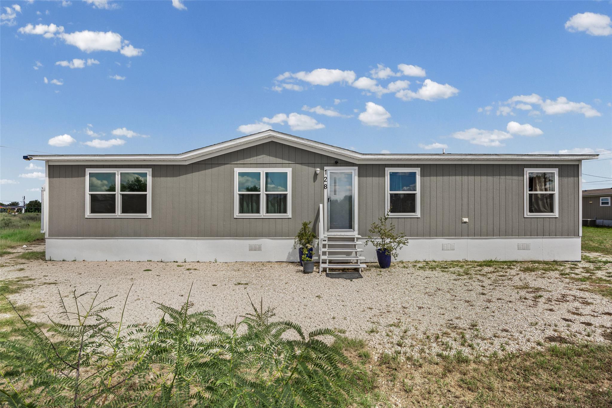128  Ciervo St, photo 2