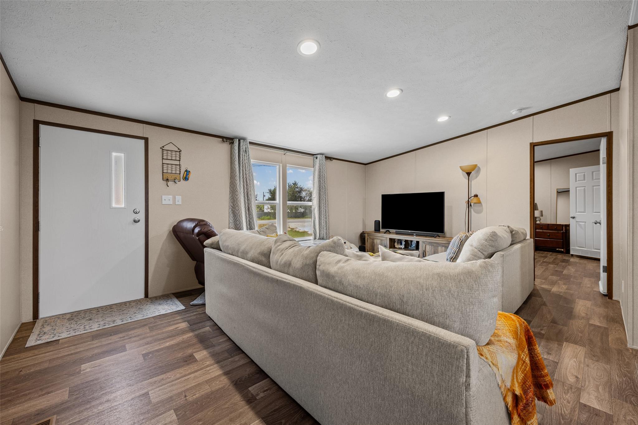 128  Ciervo St, photo 11