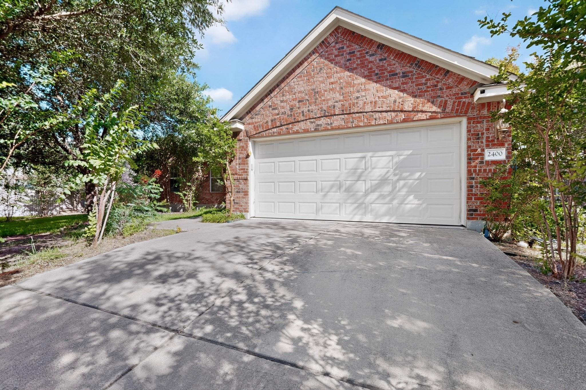 2400  White Stallion Way, photo 2