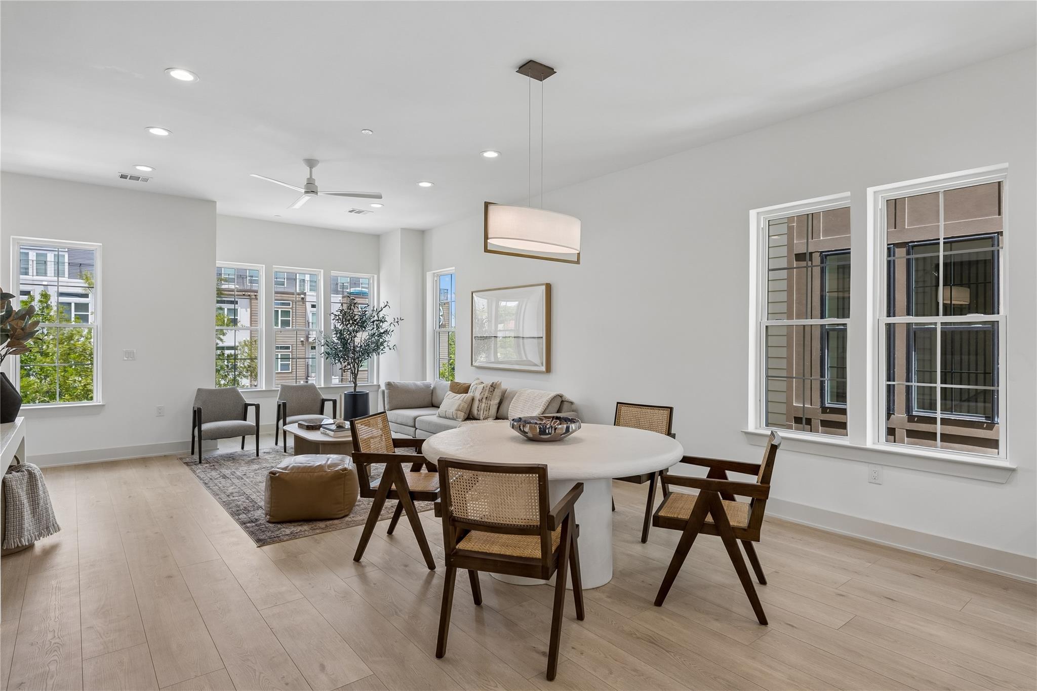 2209  Woodland Ave  #203, photo 11
