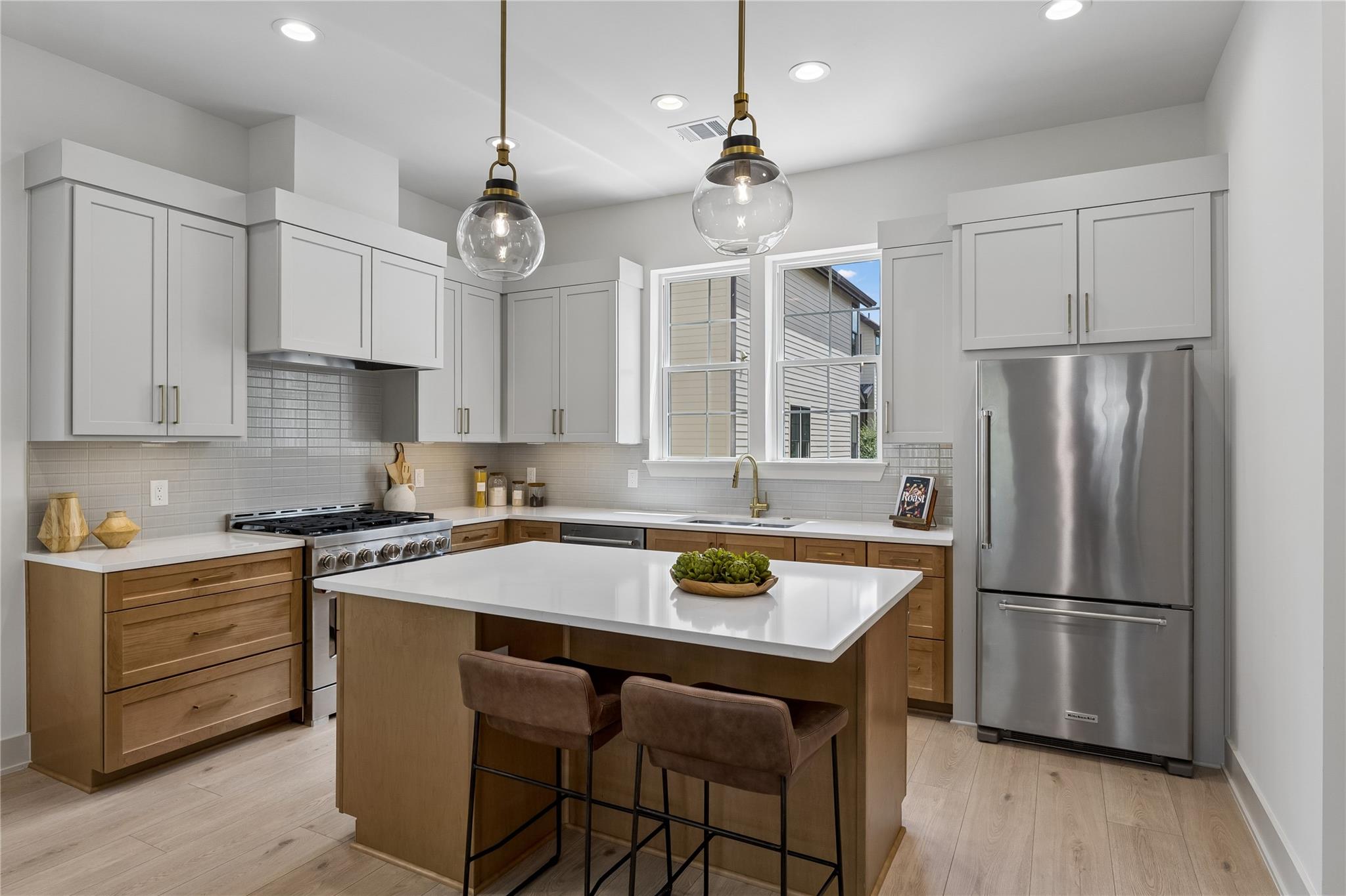 2209  Woodland Ave  #203, photo 12