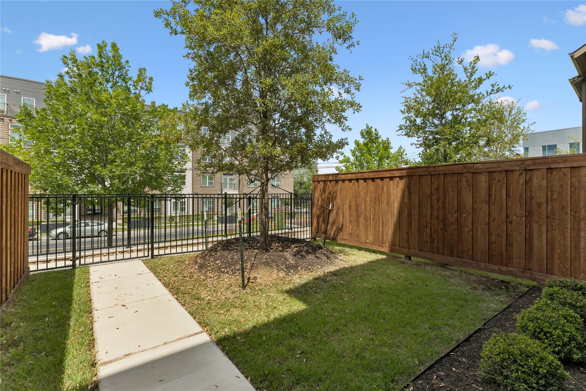 2209  Woodland Ave  #203, photo 3
