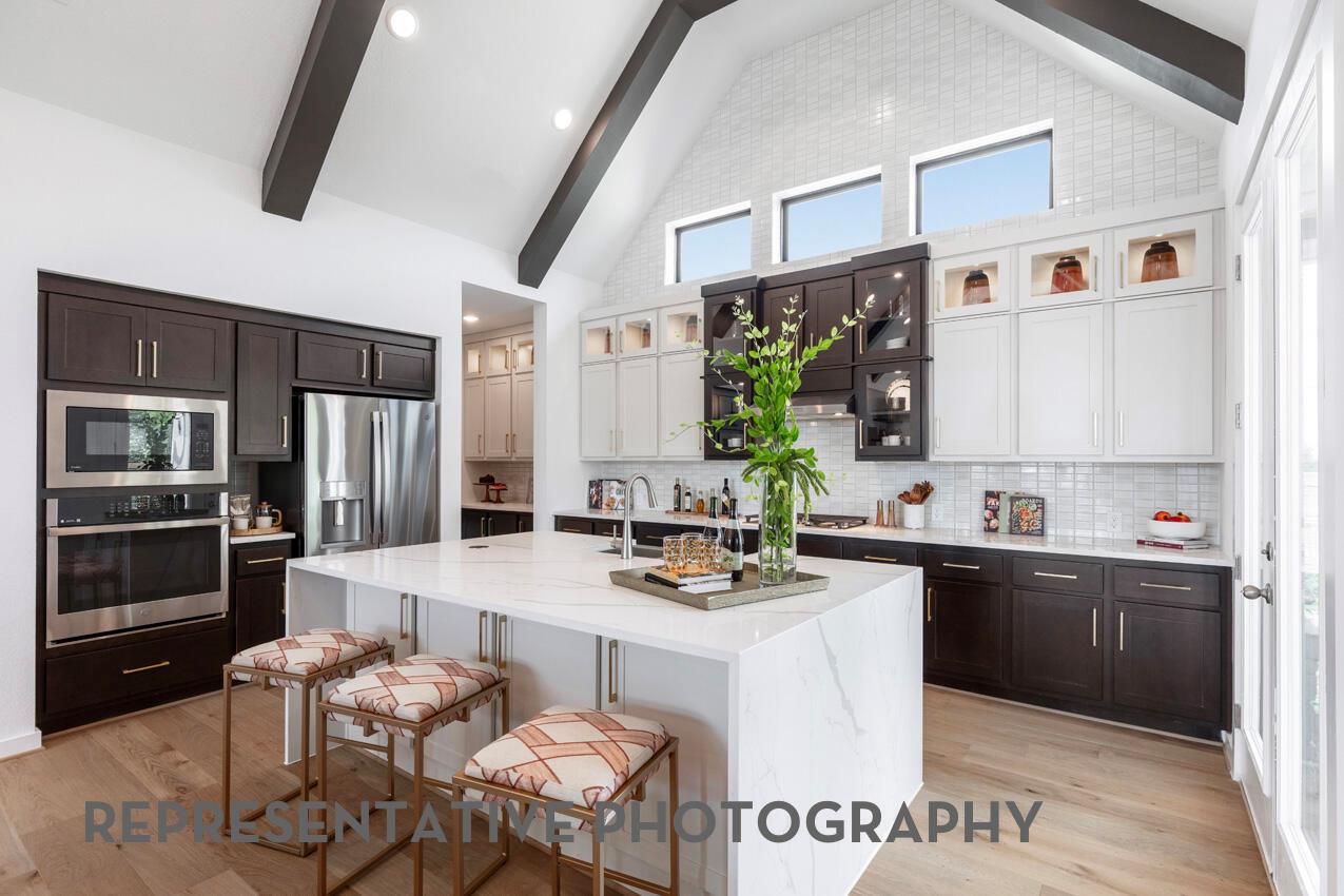 1373  Cypress Paul St, photo 2