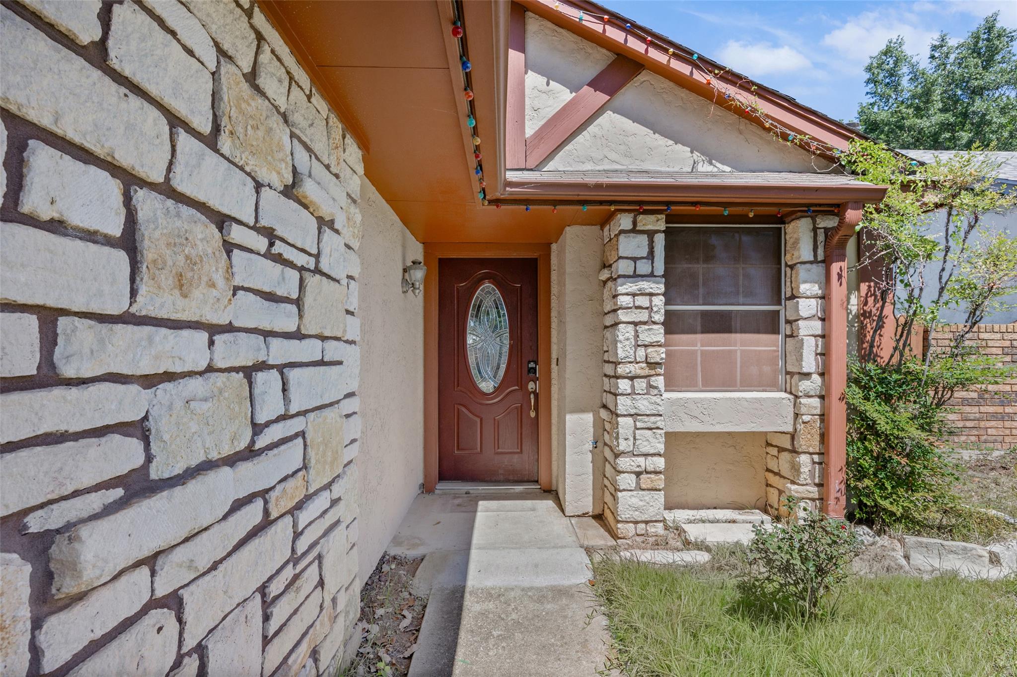 5318  Walnut Grove Dr, photo 3
