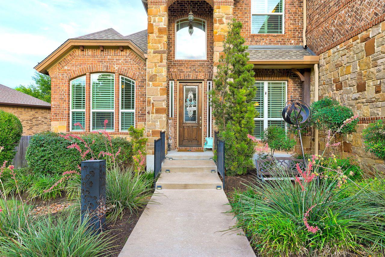 1919  Mulligan Dr, photo 2