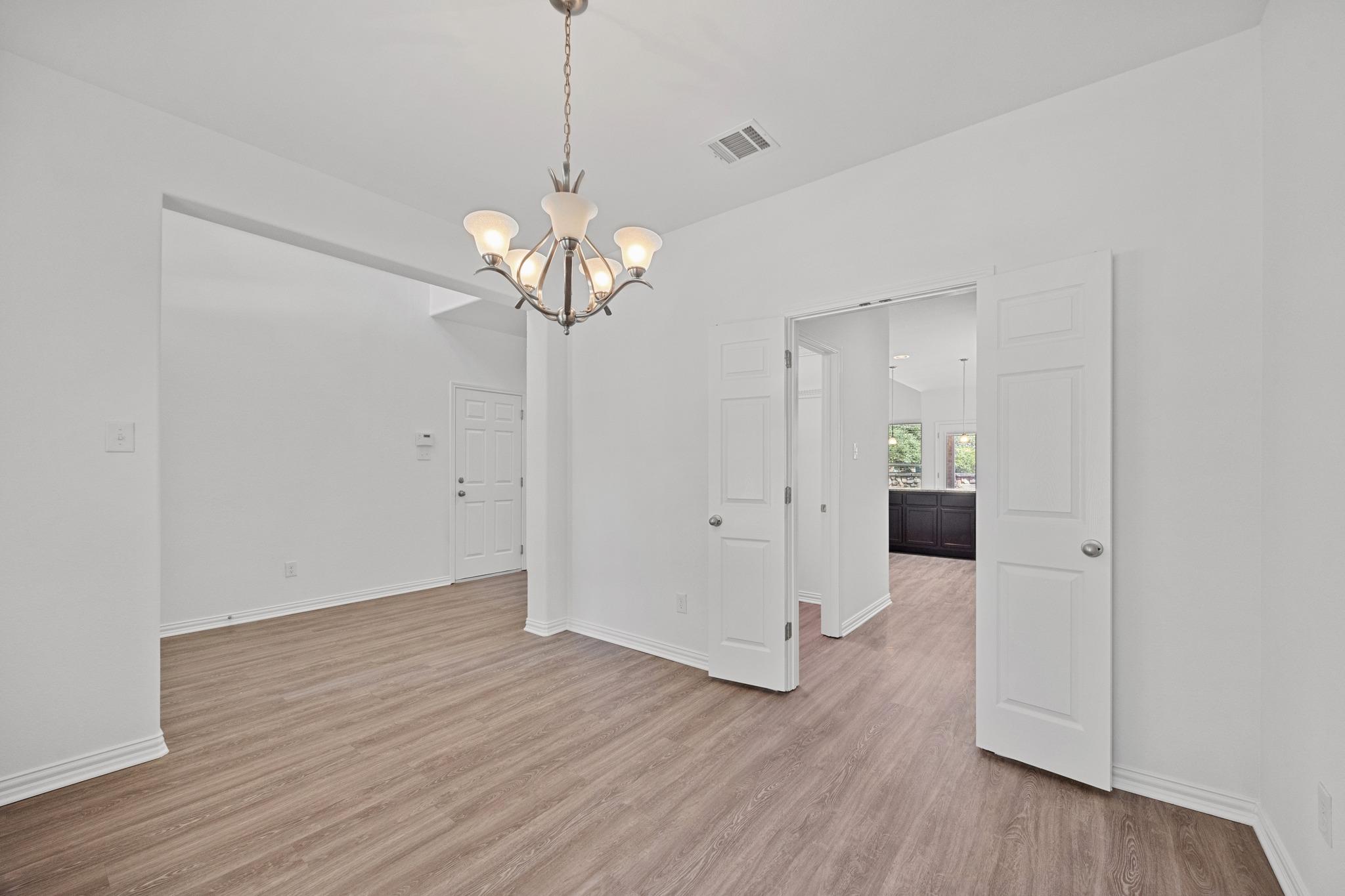 2572  Santa Barbara Loop, photo 12