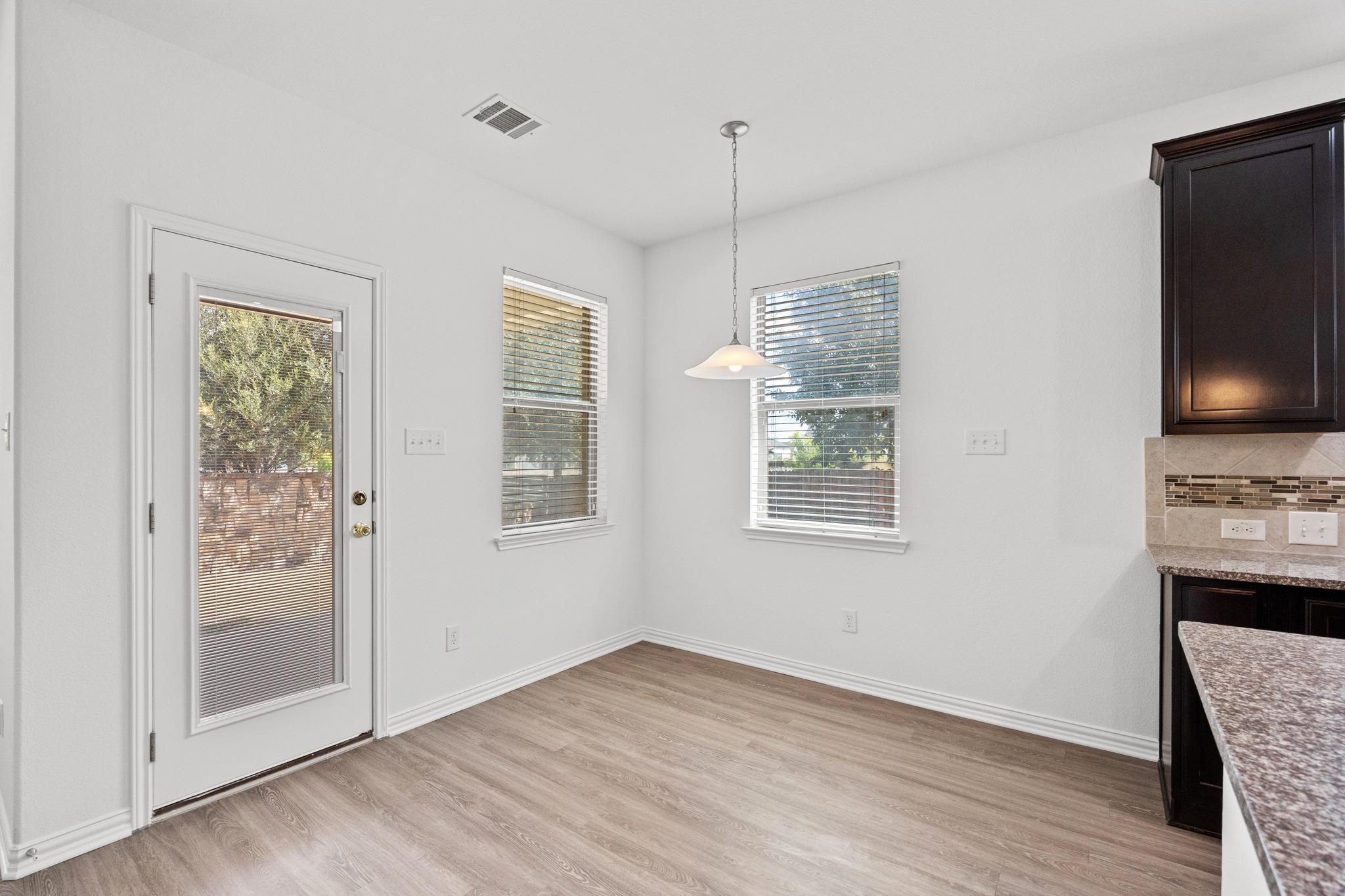 2572  Santa Barbara Loop, photo 10