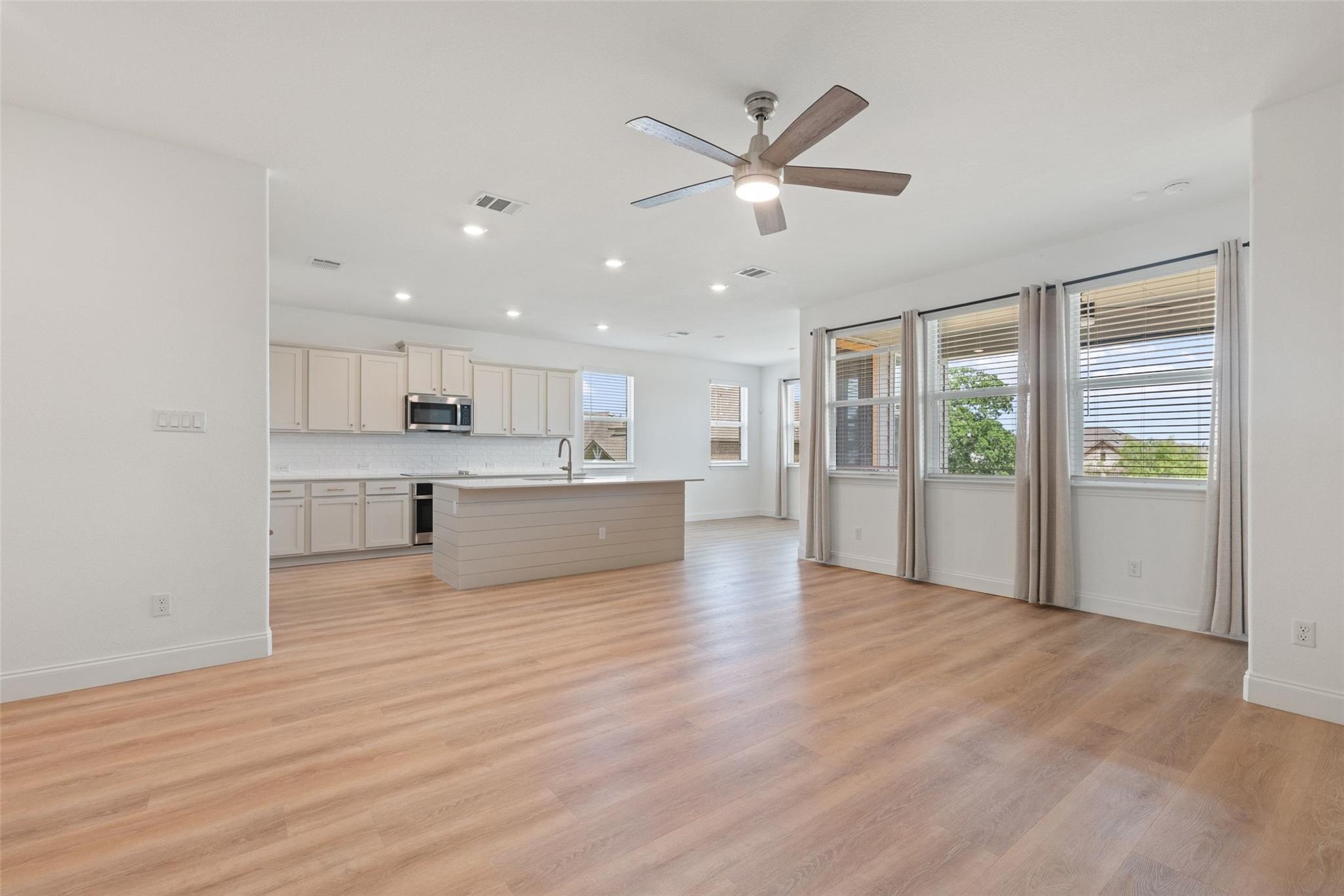 505  Sixpence Ln, photo 11