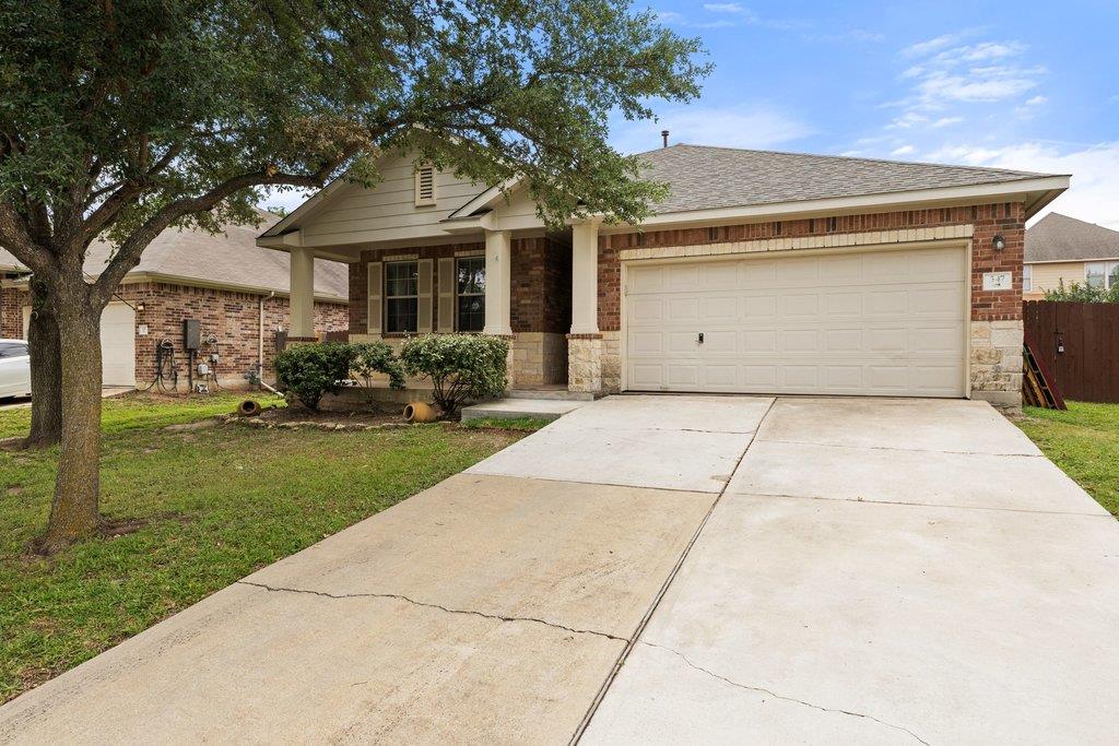 347  Spring Dr, photo 2