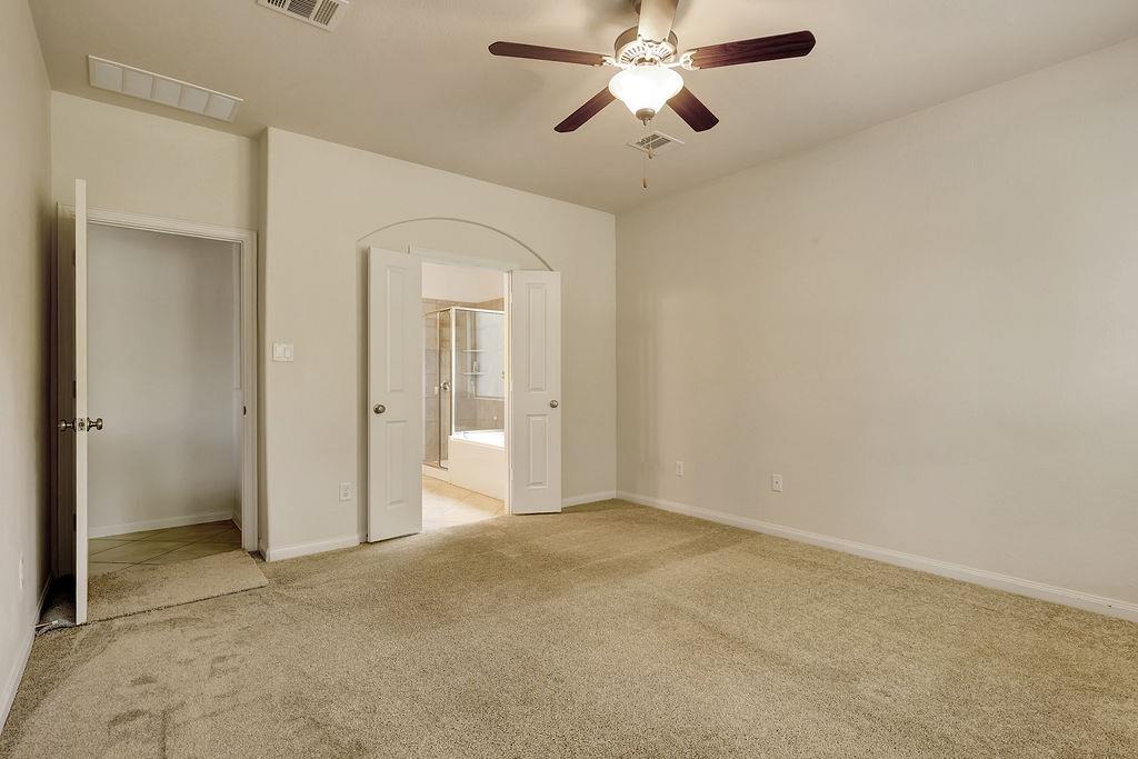 153  Crescent Heights Dr, photo 4